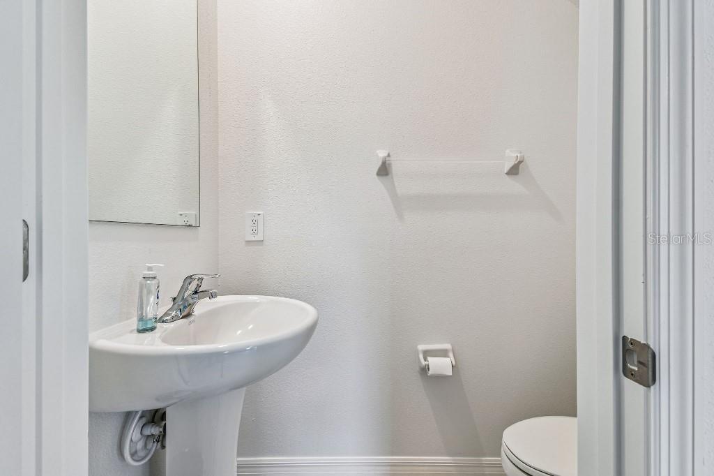 Image 24 of 42 For 8331 Corner Pine Way