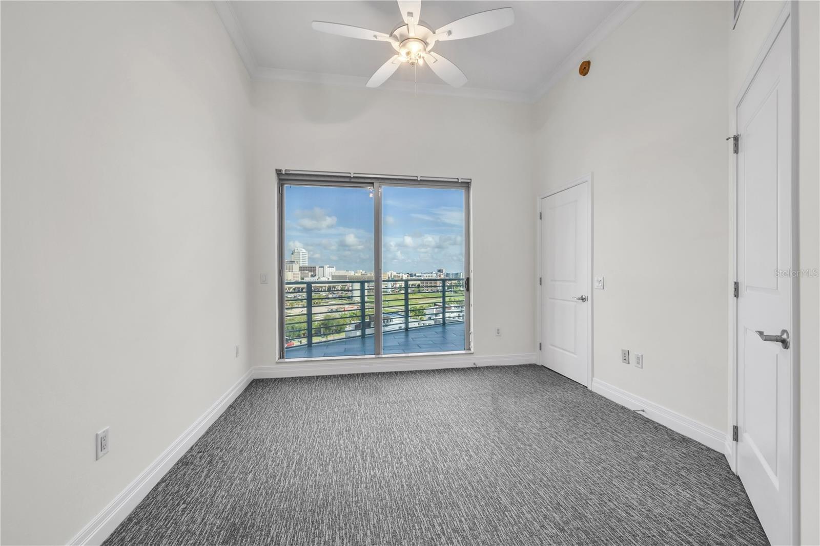 Image 17 of 39 For 1209 Cumberland Avenue 903