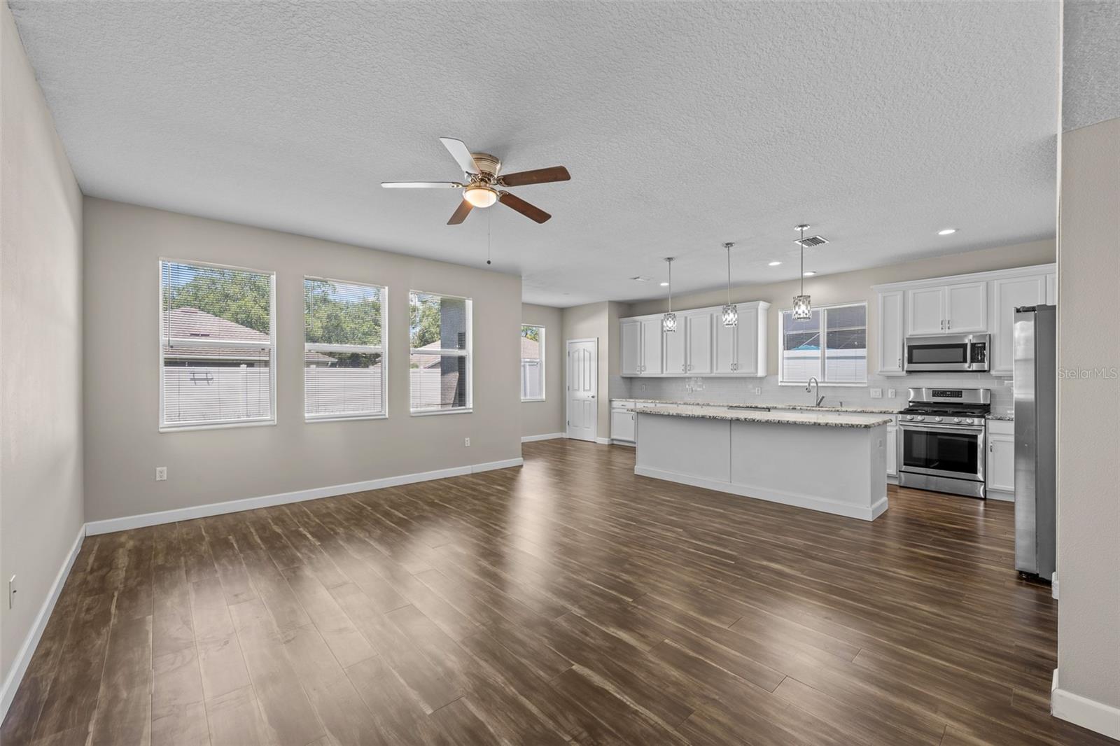 Image 13 of 71 For 5713 Hawkpark Boulevard