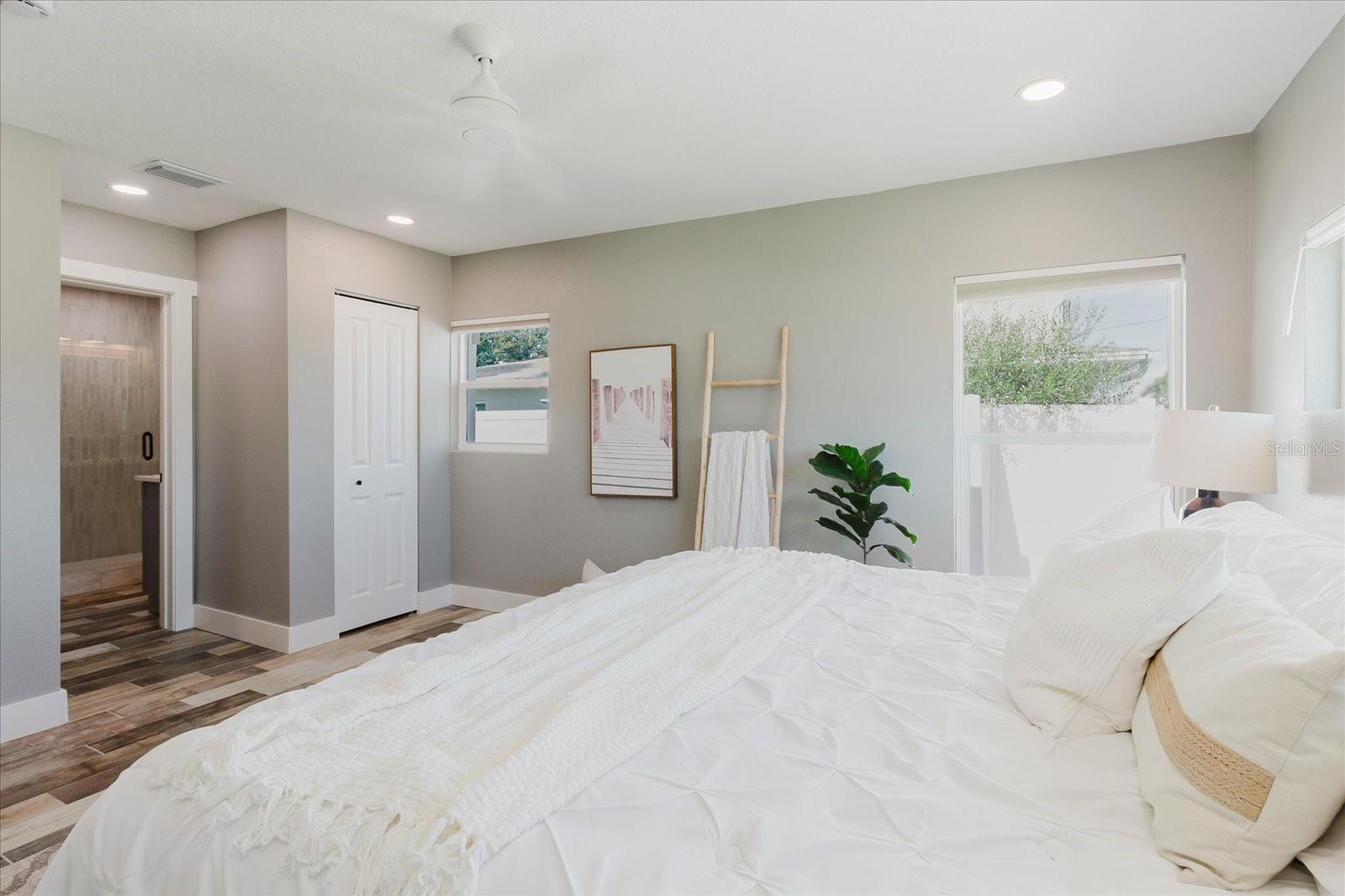 Image 15 of 31 For 411 87th Avenue