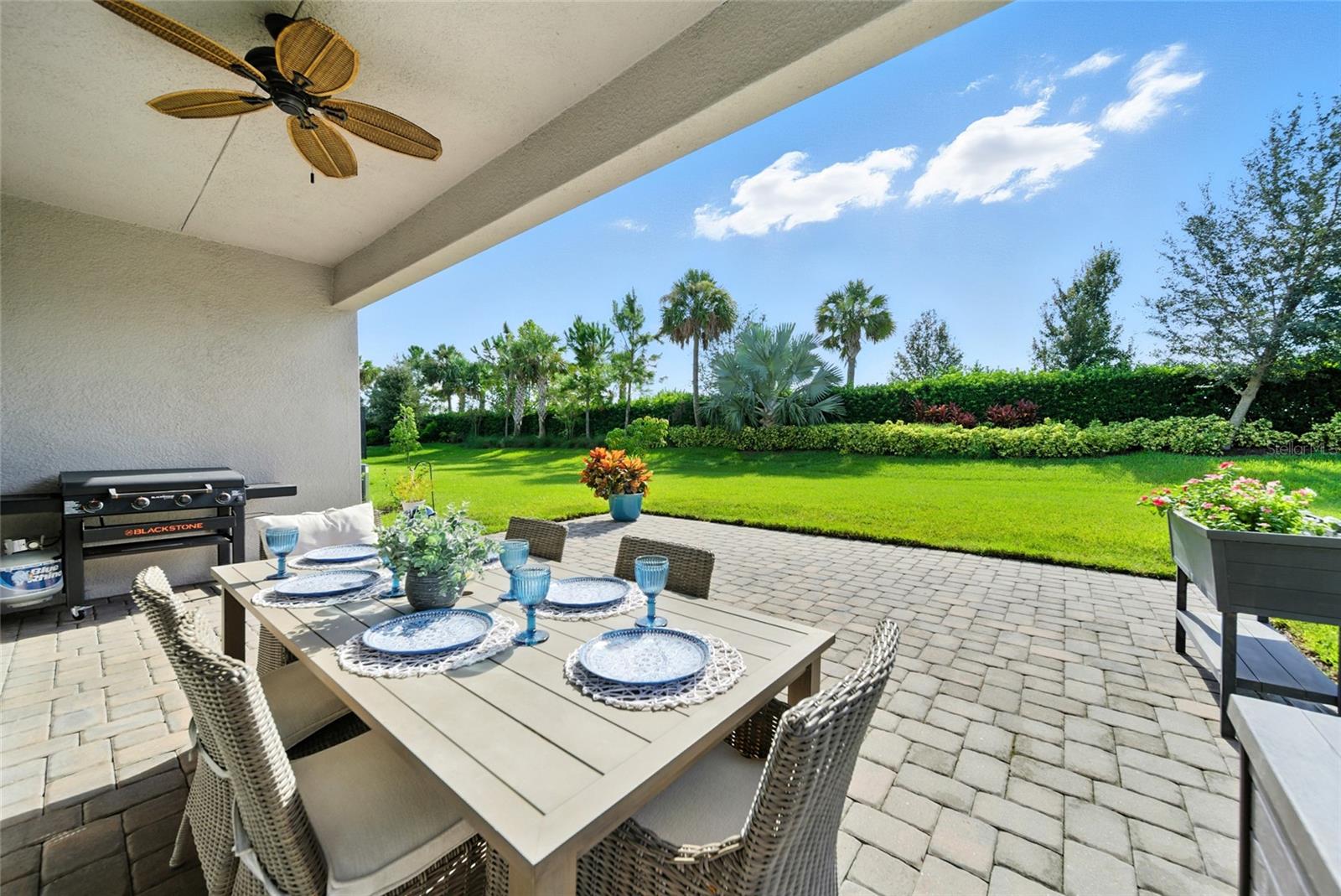 Listing photo id 33 for 3168 Mountain Spruce Terrace