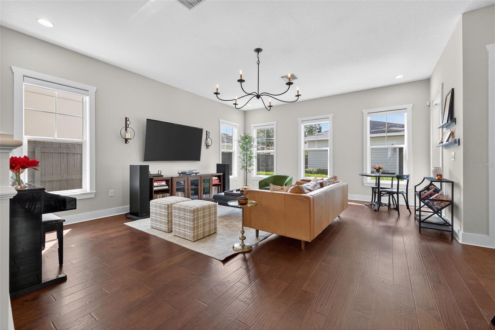 Image 10 of 42 For 1234 17th Avenue N