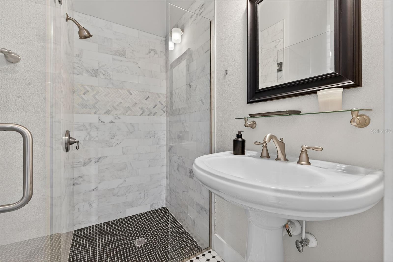 Image 19 of 42 For 1234 17th Avenue N