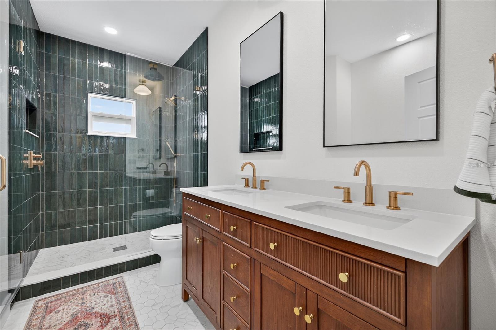 Image 23 of 42 For 1234 17th Avenue N