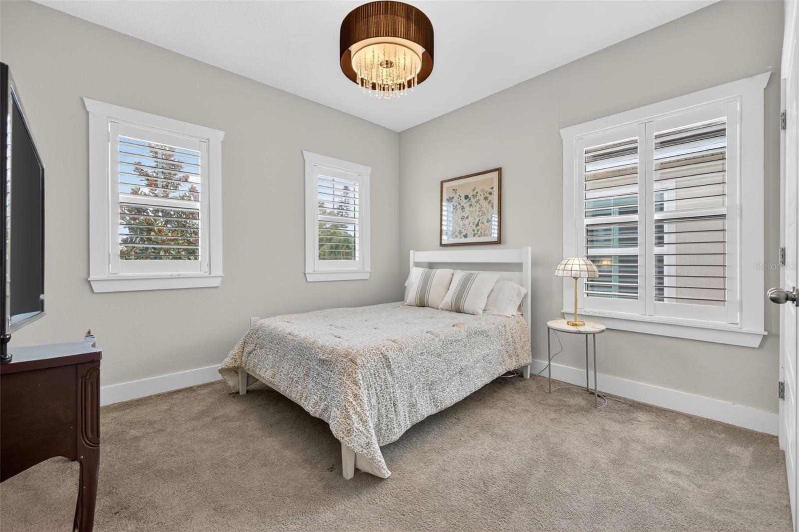 Image 29 of 42 For 1234 17th Avenue N