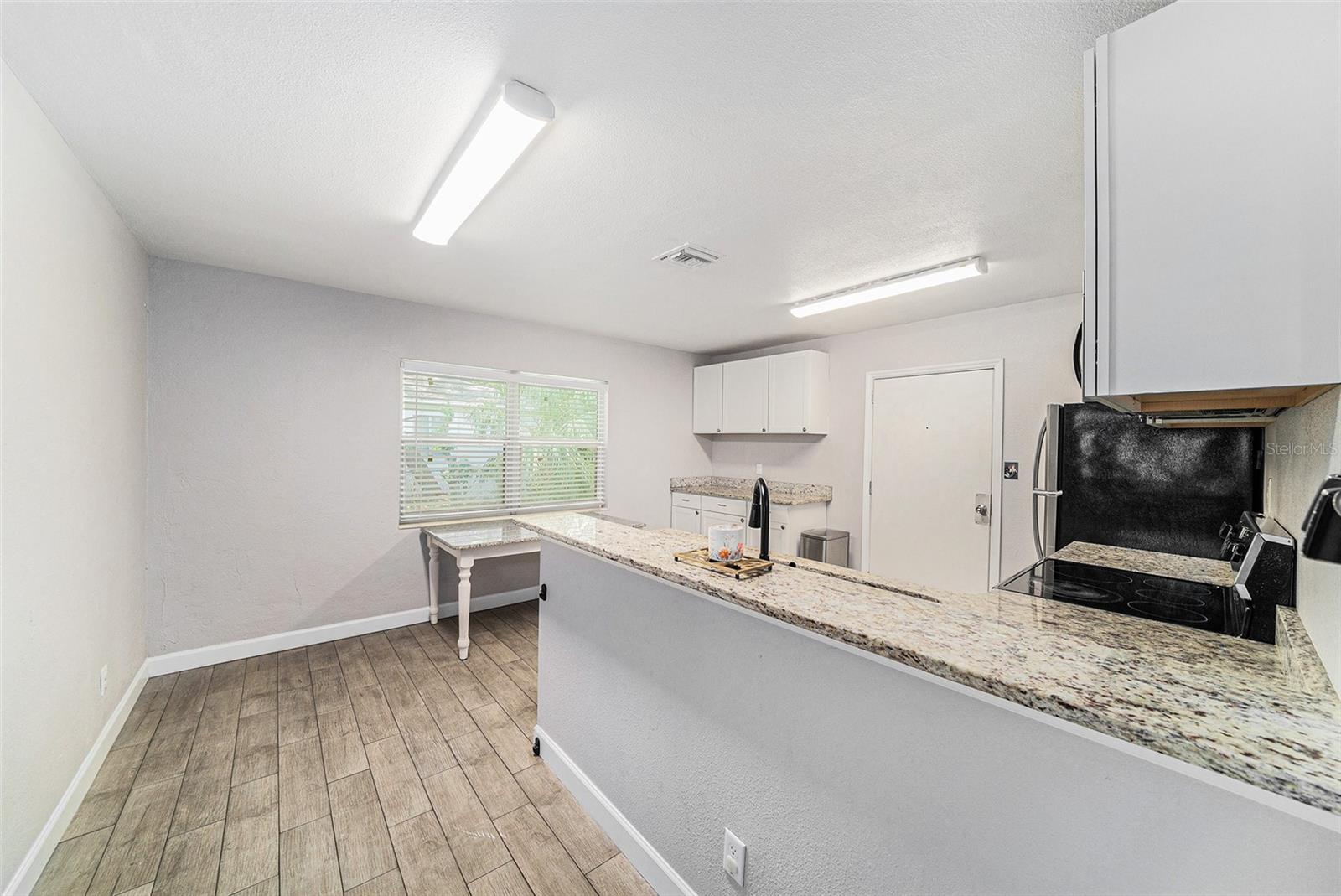 Image 13 of 31 For 1501 28th Ave S