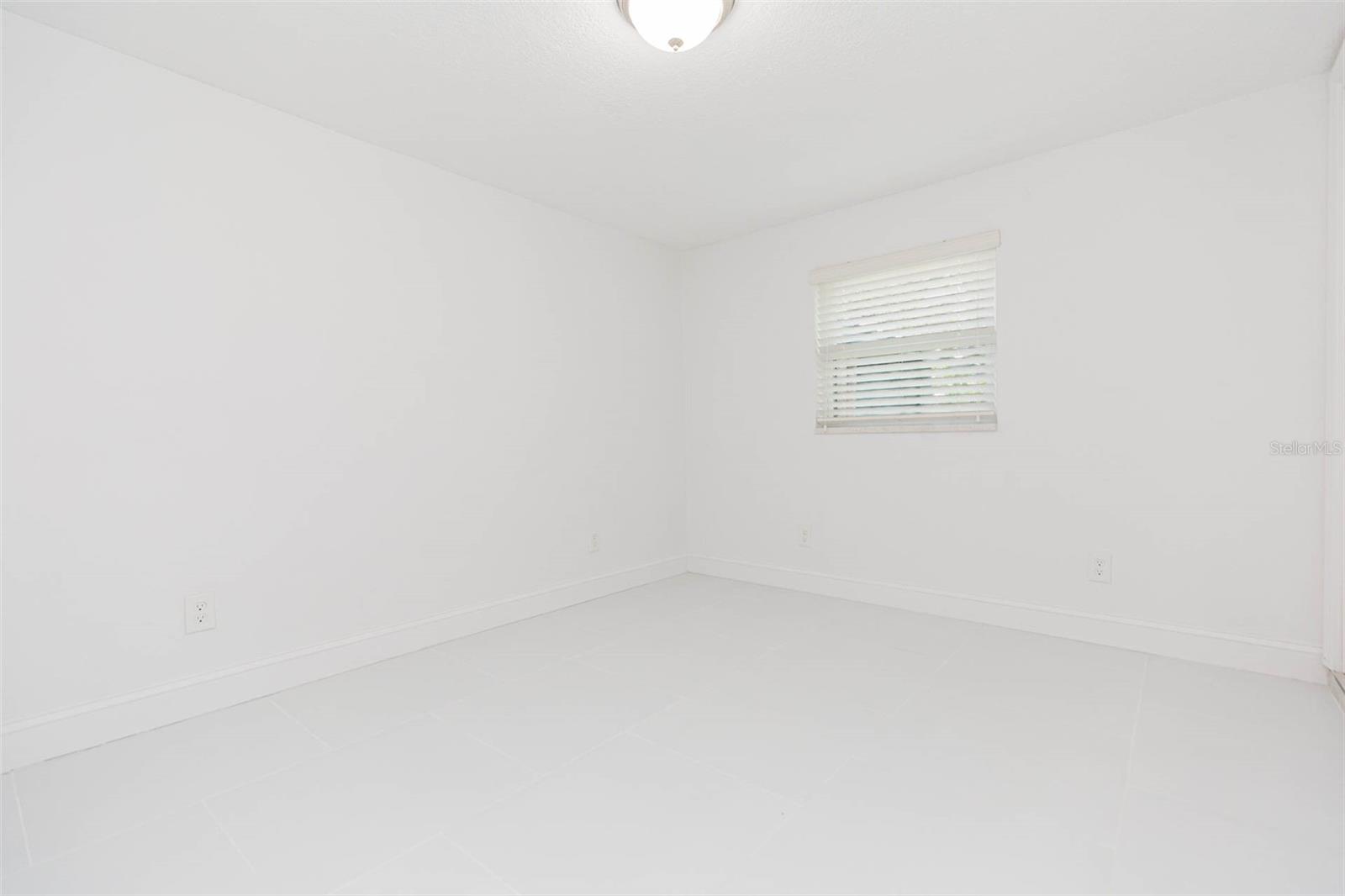 Image 16 of 20 For 118 Sligh Avenue