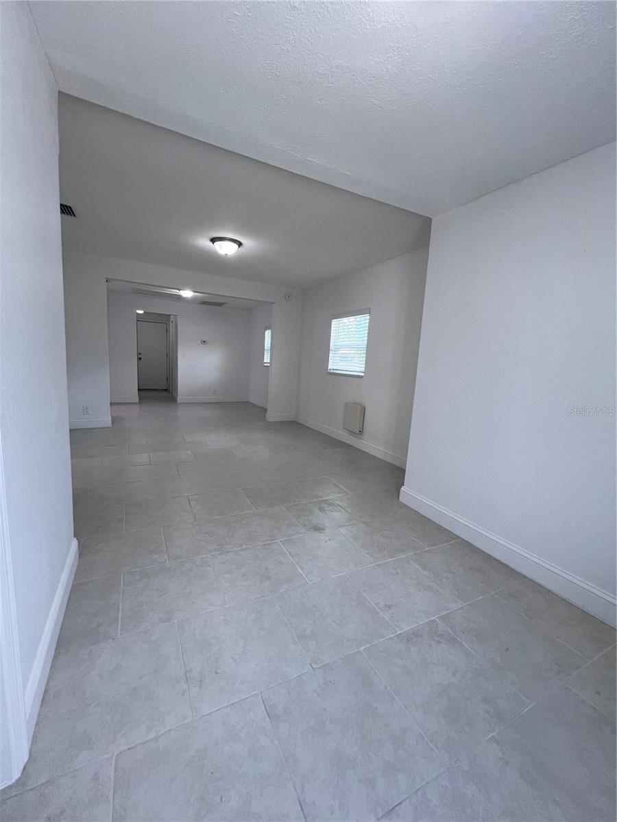Image 2 of 14 For 118 Sligh Avenue