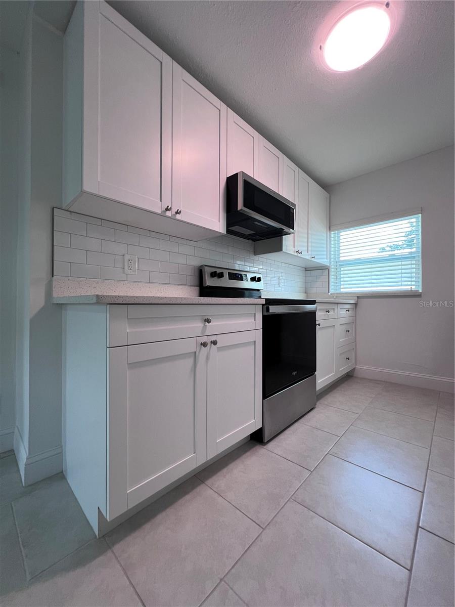 Image 4 of 14 For 118 Sligh Avenue