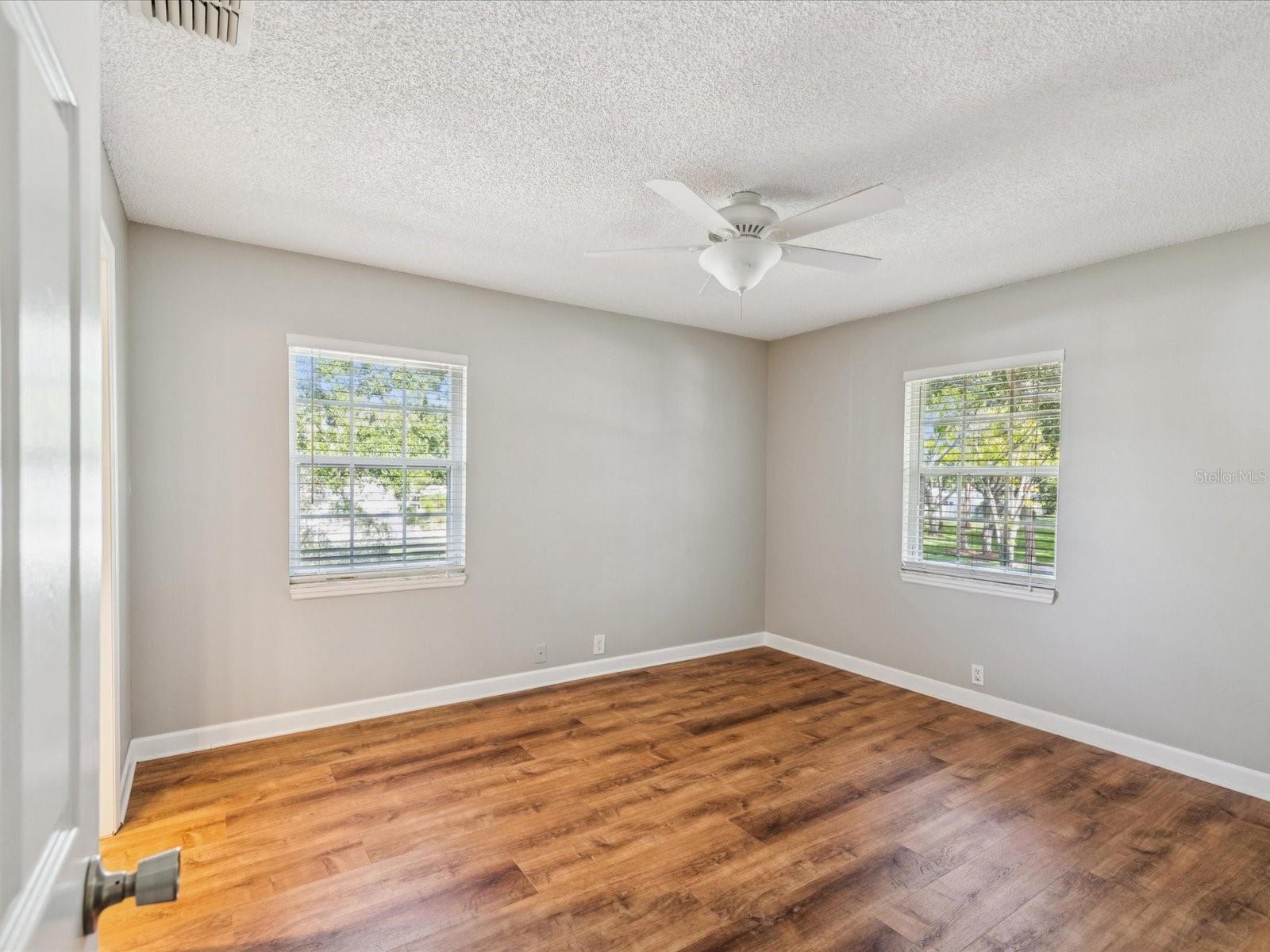 Image 18 of 28 For 5265 Bay Drive 420