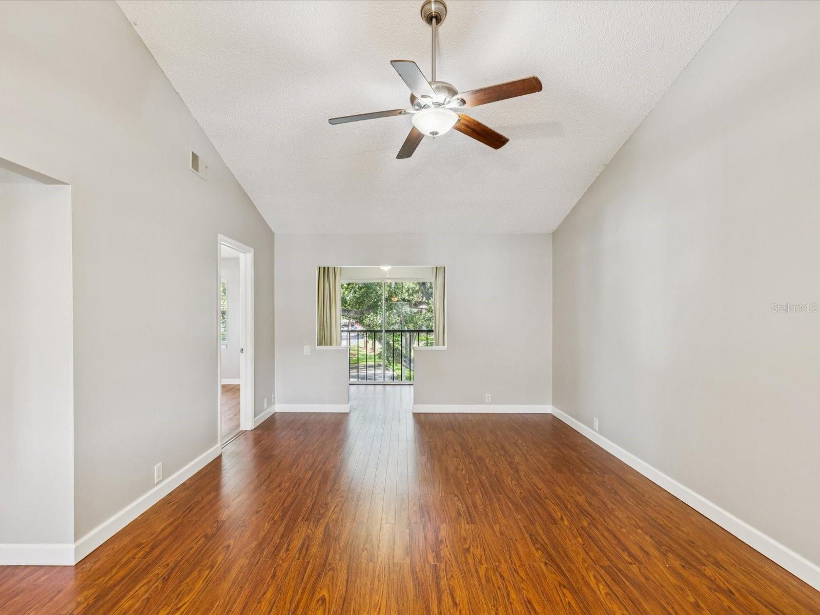 Image 8 of 28 For 5265 Bay Drive 420