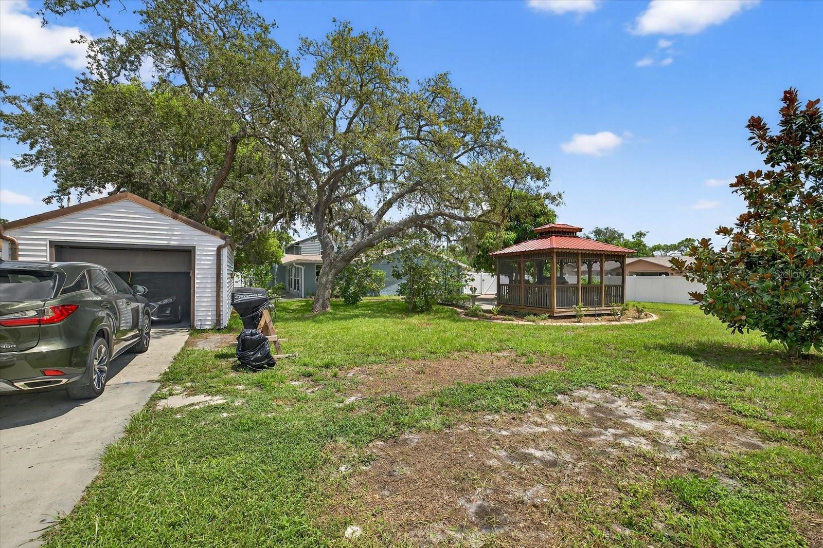 Image 38 of 46 For 8611 Jolly Roger Drive