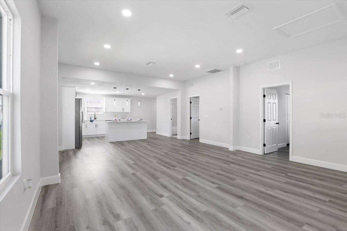 Image 5 of 16 For 506 Warnell Street