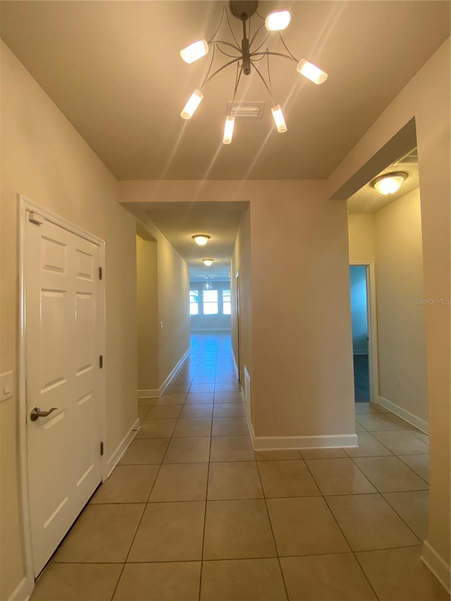 Image 5 of 34 For 33207 Whisper Pointe Dr