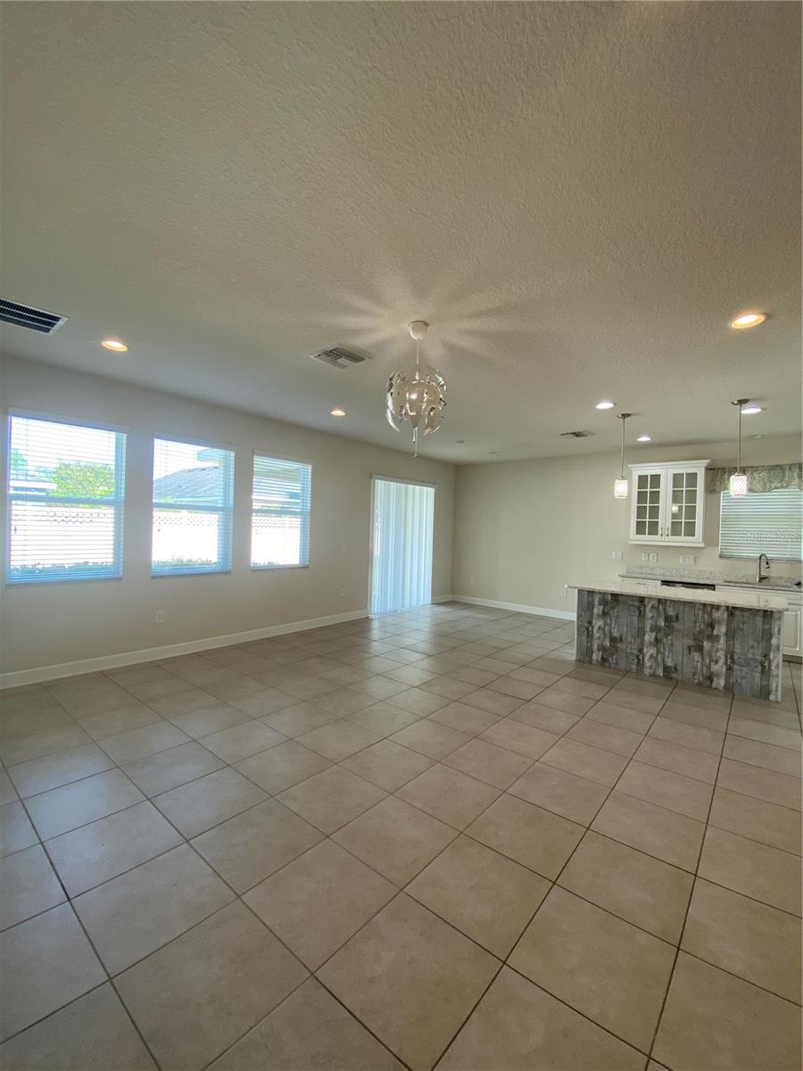 Image 8 of 34 For 33207 Whisper Pointe Dr