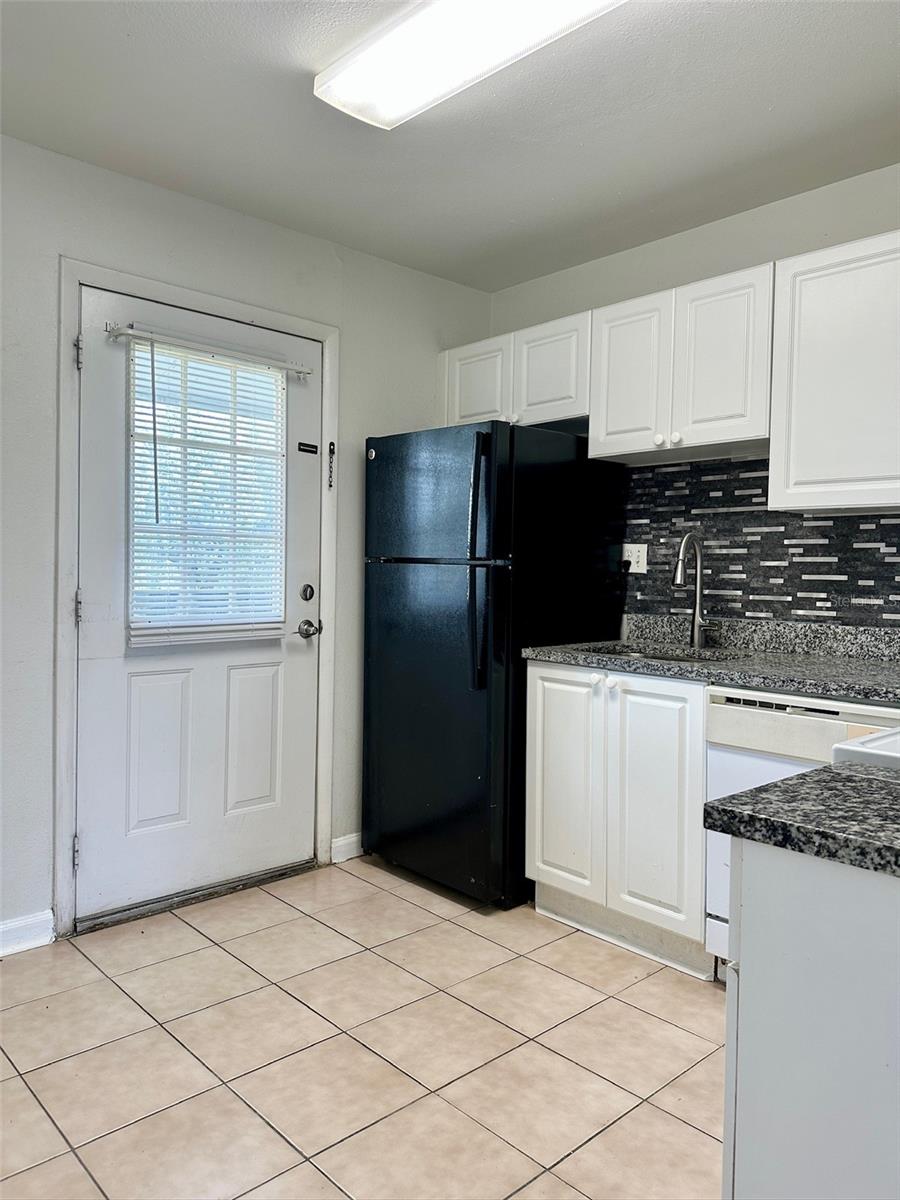 Image 3 of 21 For 203 Pine Tulip Court 202