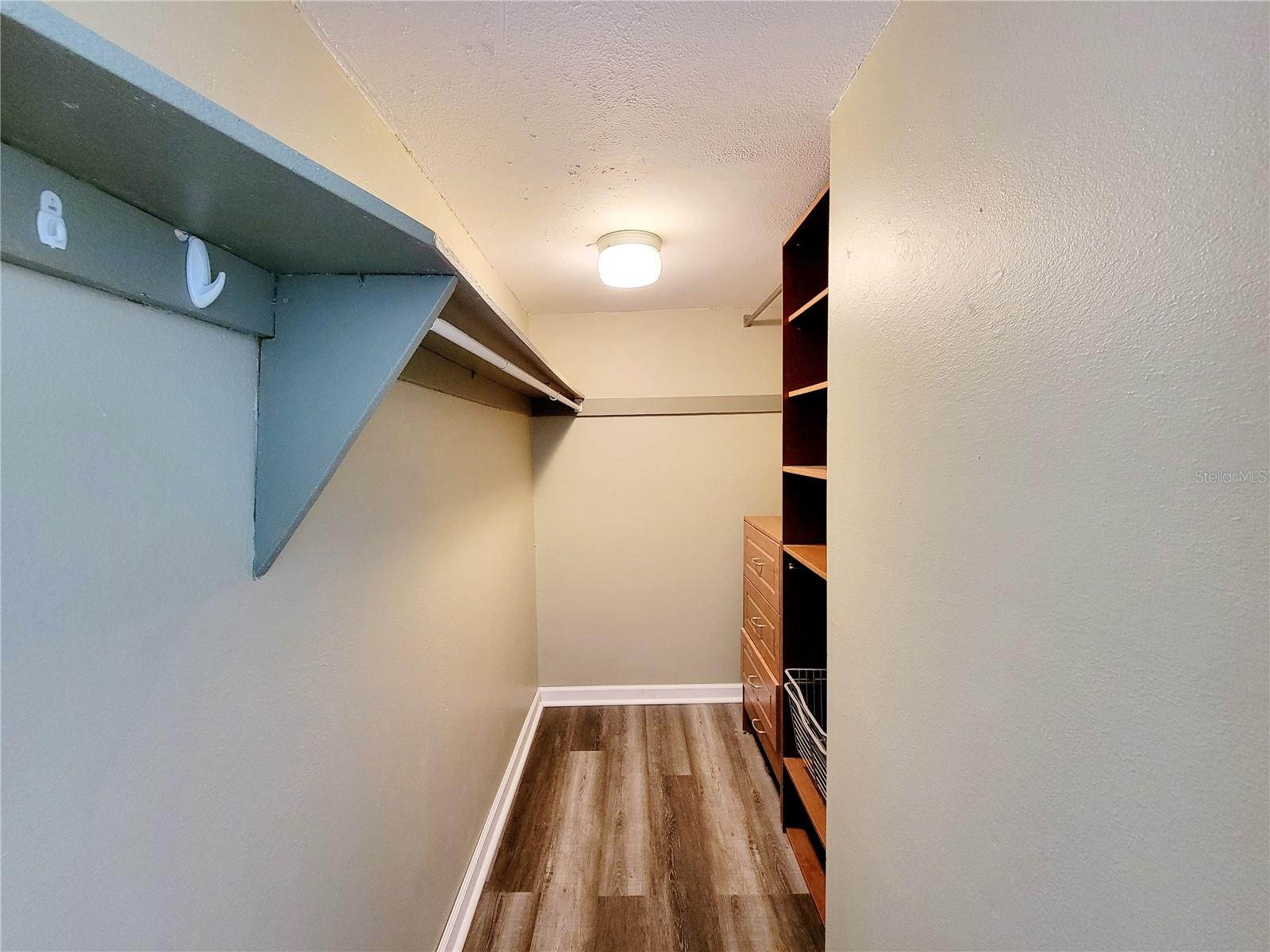 Listing photo id 17 for 4160 35th Terrace S K