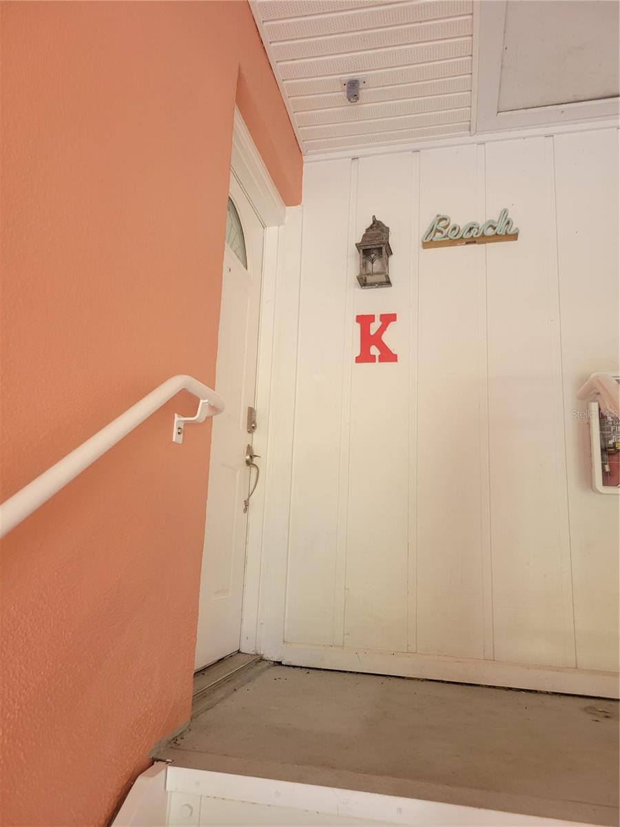 Listing photo id 1 for 4160 35th Terrace S K