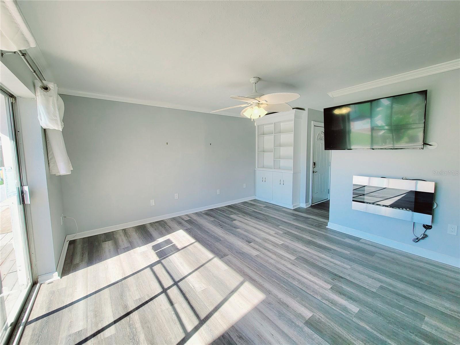 Listing photo id 5 for 4160 35th Terrace S K