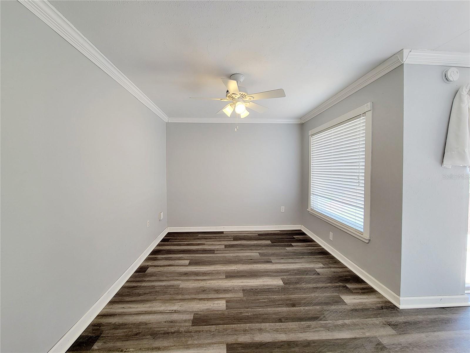 Listing photo id 6 for 4160 35th Terrace S K