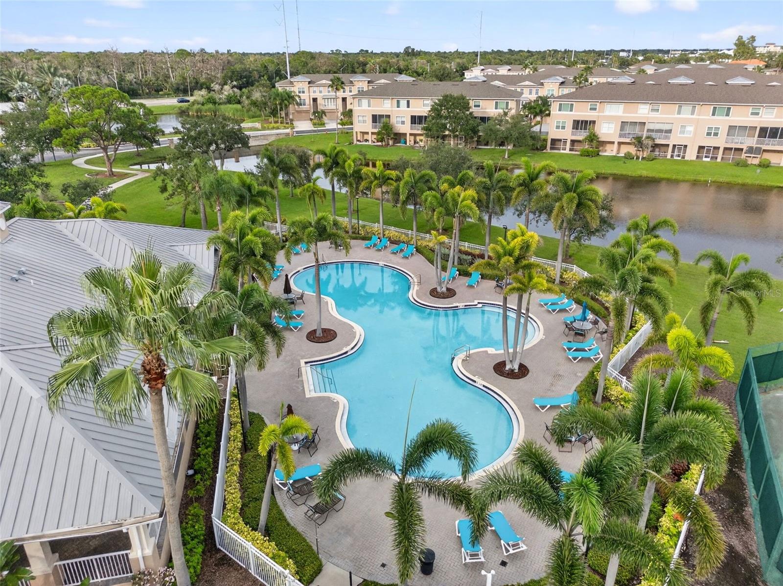 Image 23 of 51 For 7100 Islamorada Circle