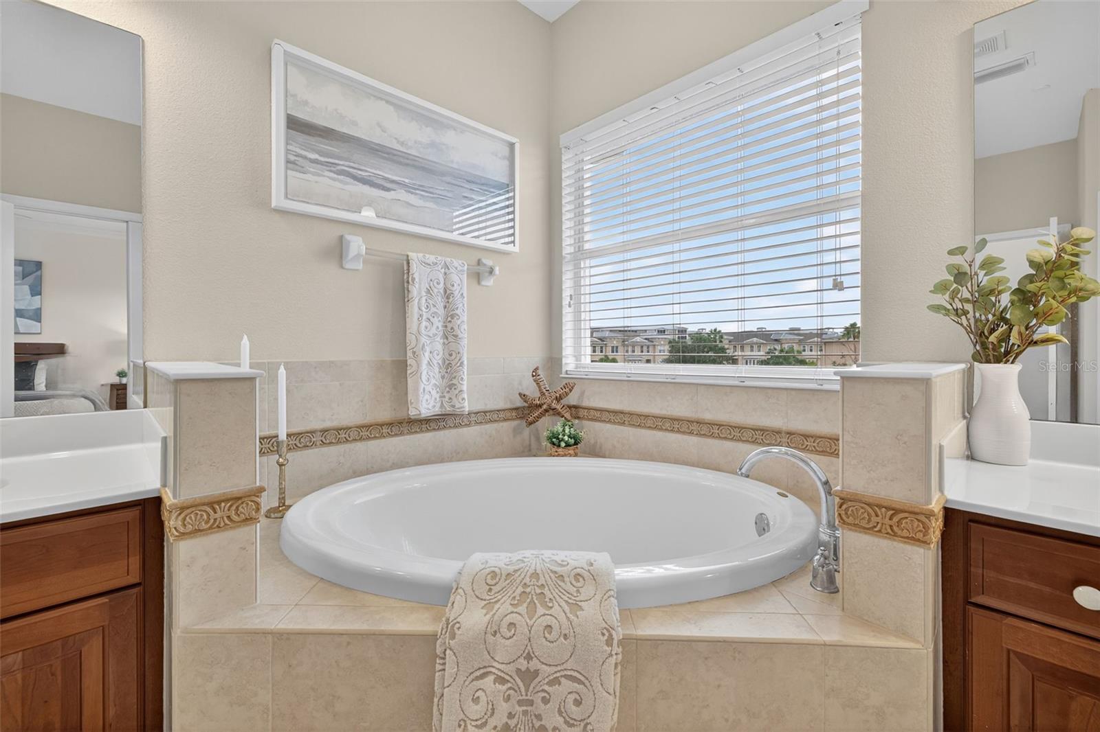 Image 32 of 51 For 7100 Islamorada Circle
