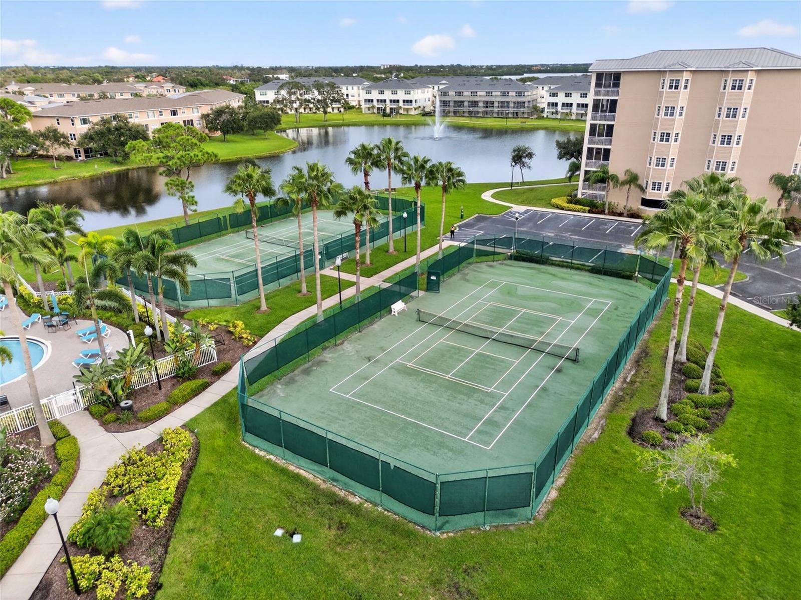 Image 47 of 51 For 7100 Islamorada Circle