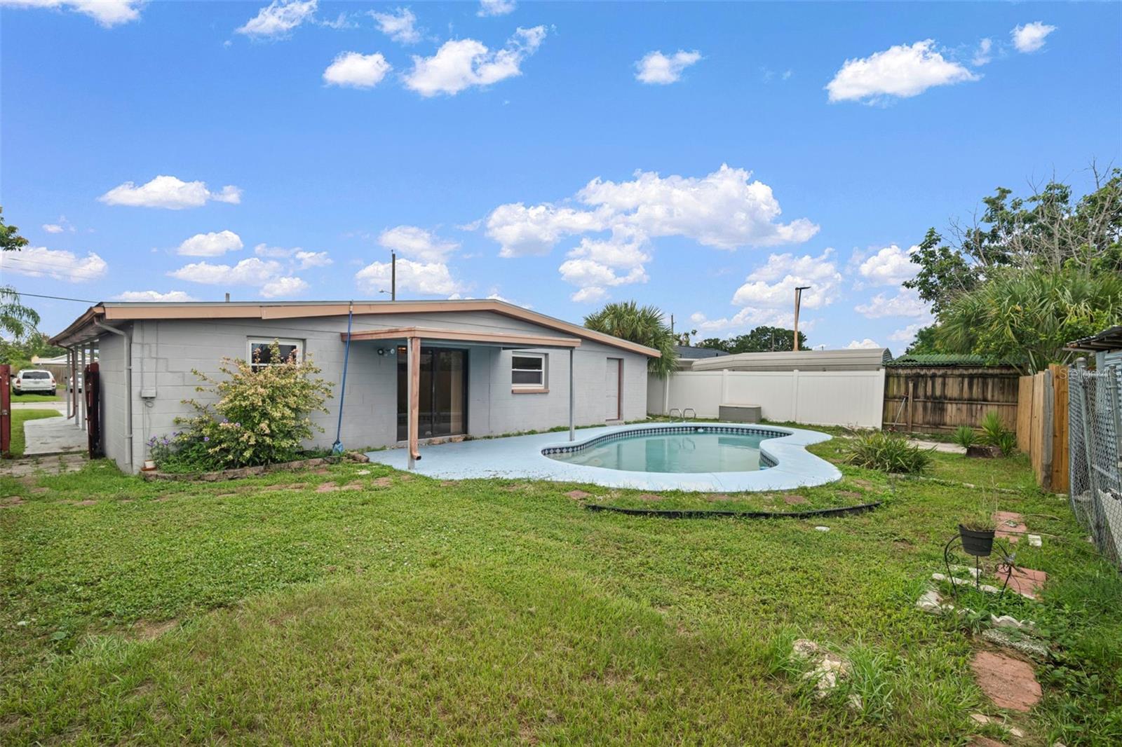 Image 4 of 28 For 4712 Bessie Road