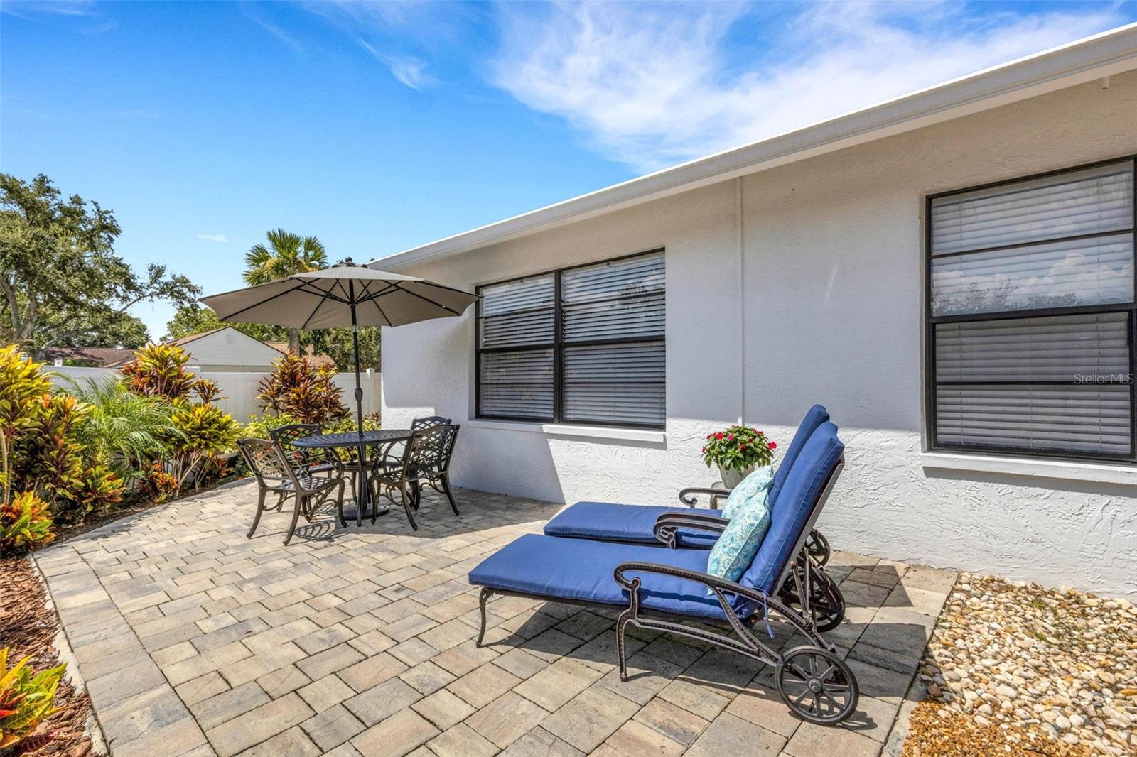 Listing photo id 40 for 2000 Sheffield Court