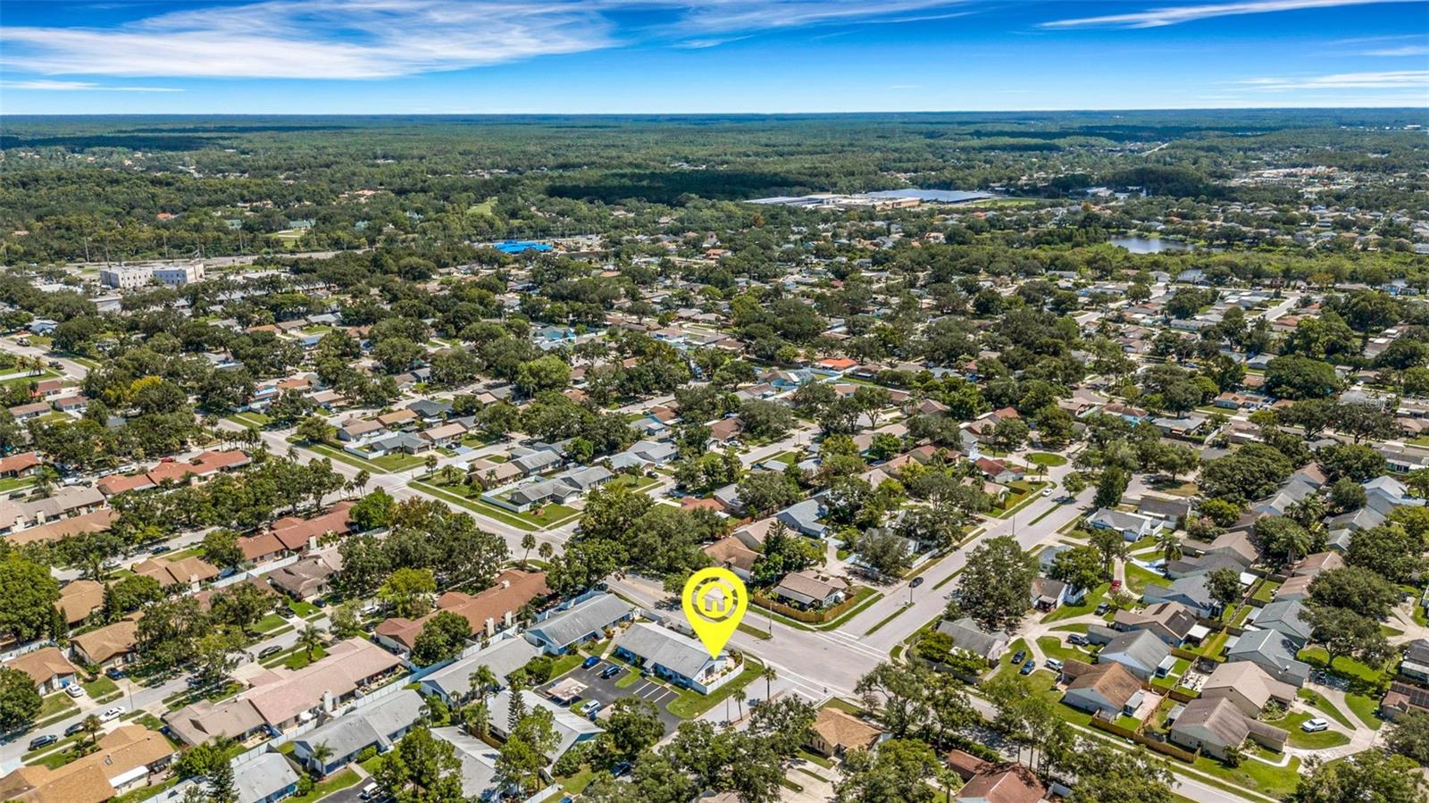 Listing photo id 58 for 2000 Sheffield Court