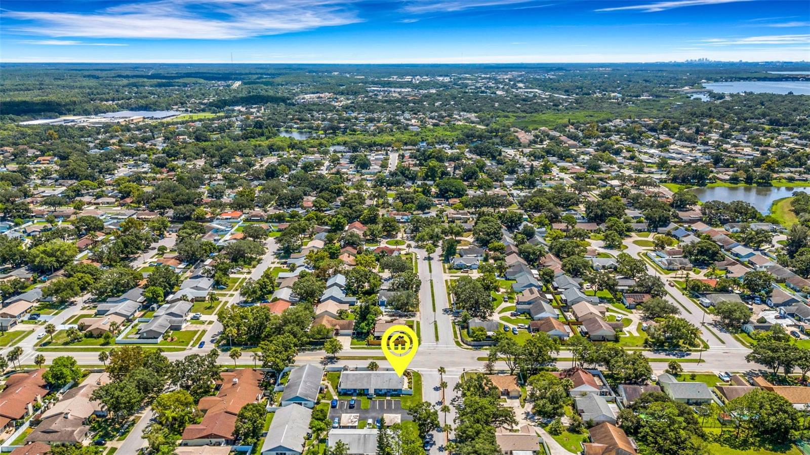 Listing photo id 59 for 2000 Sheffield Court