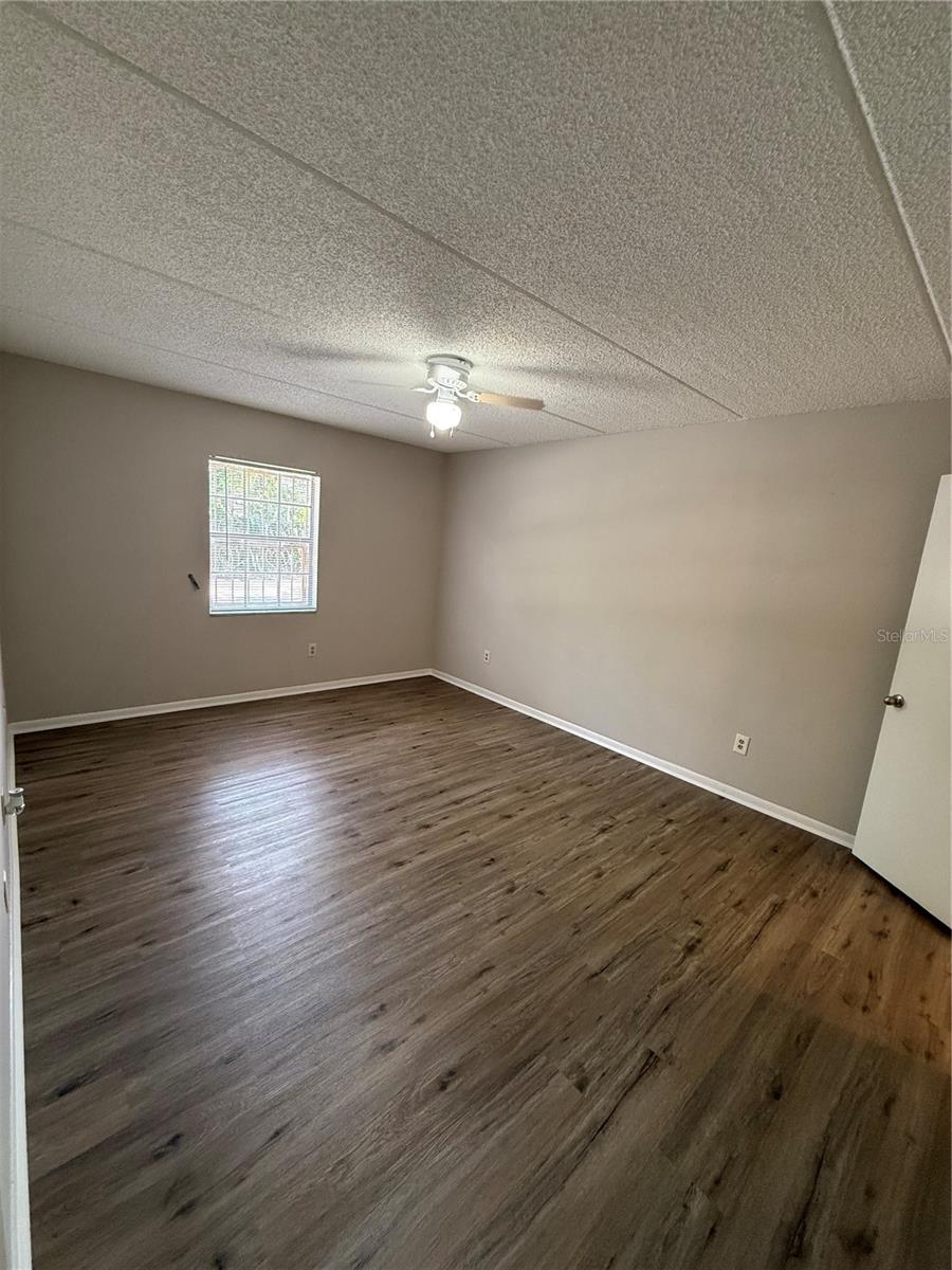 Image 10 of 19 For 4702 Michael Court 139