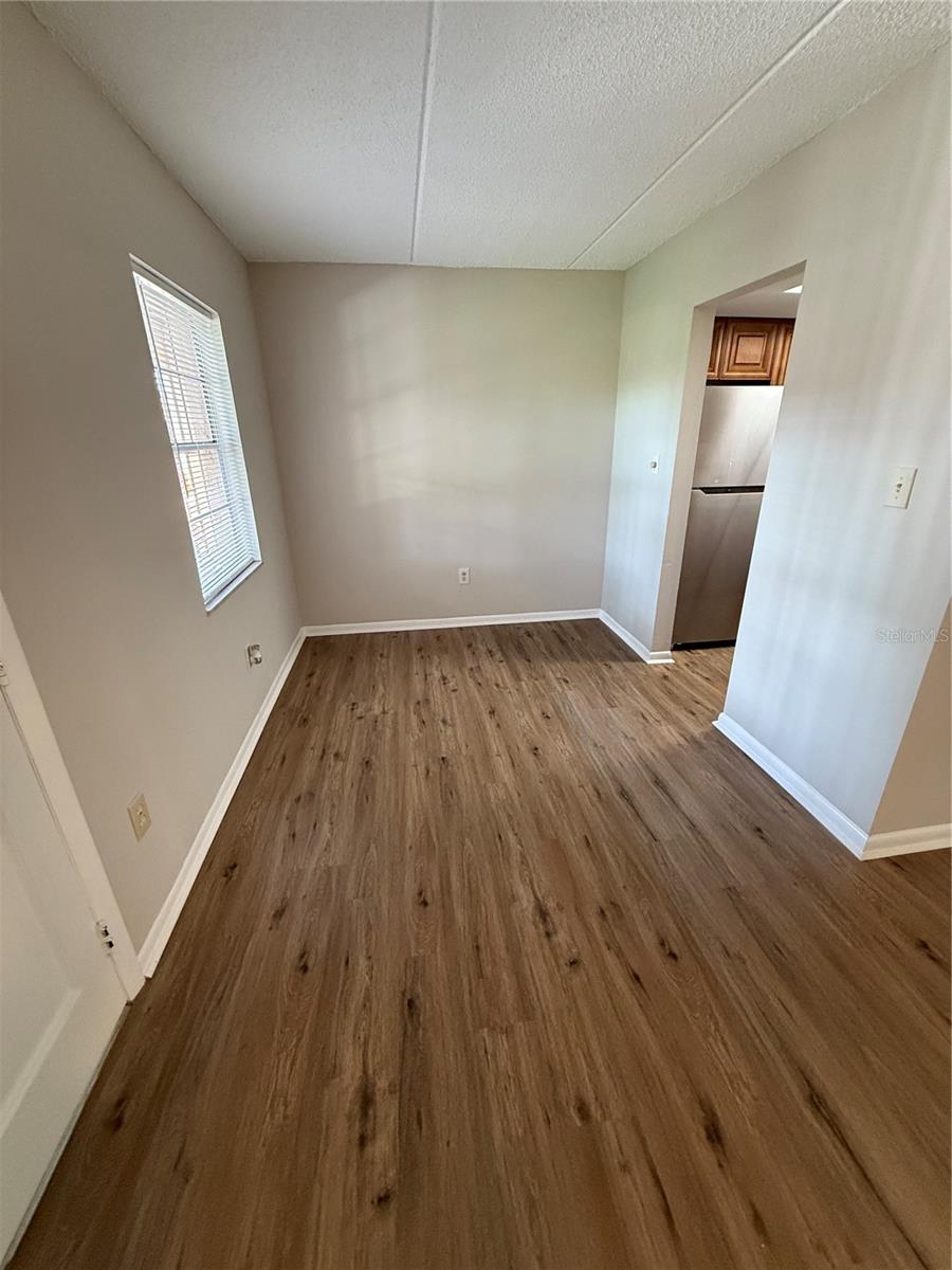 Image 4 of 19 For 4702 Michael Court 139