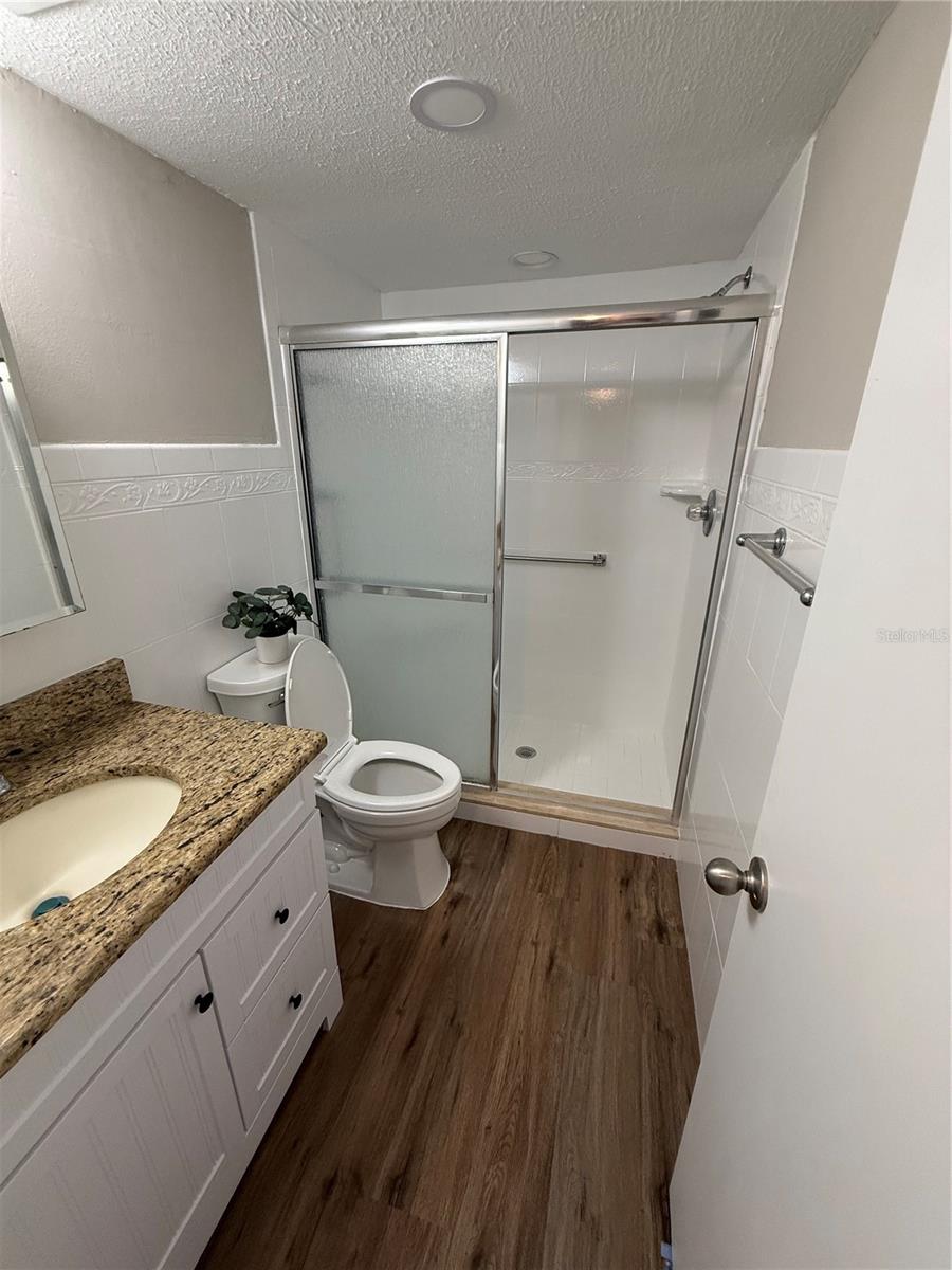 Image 8 of 19 For 4702 Michael Court 139