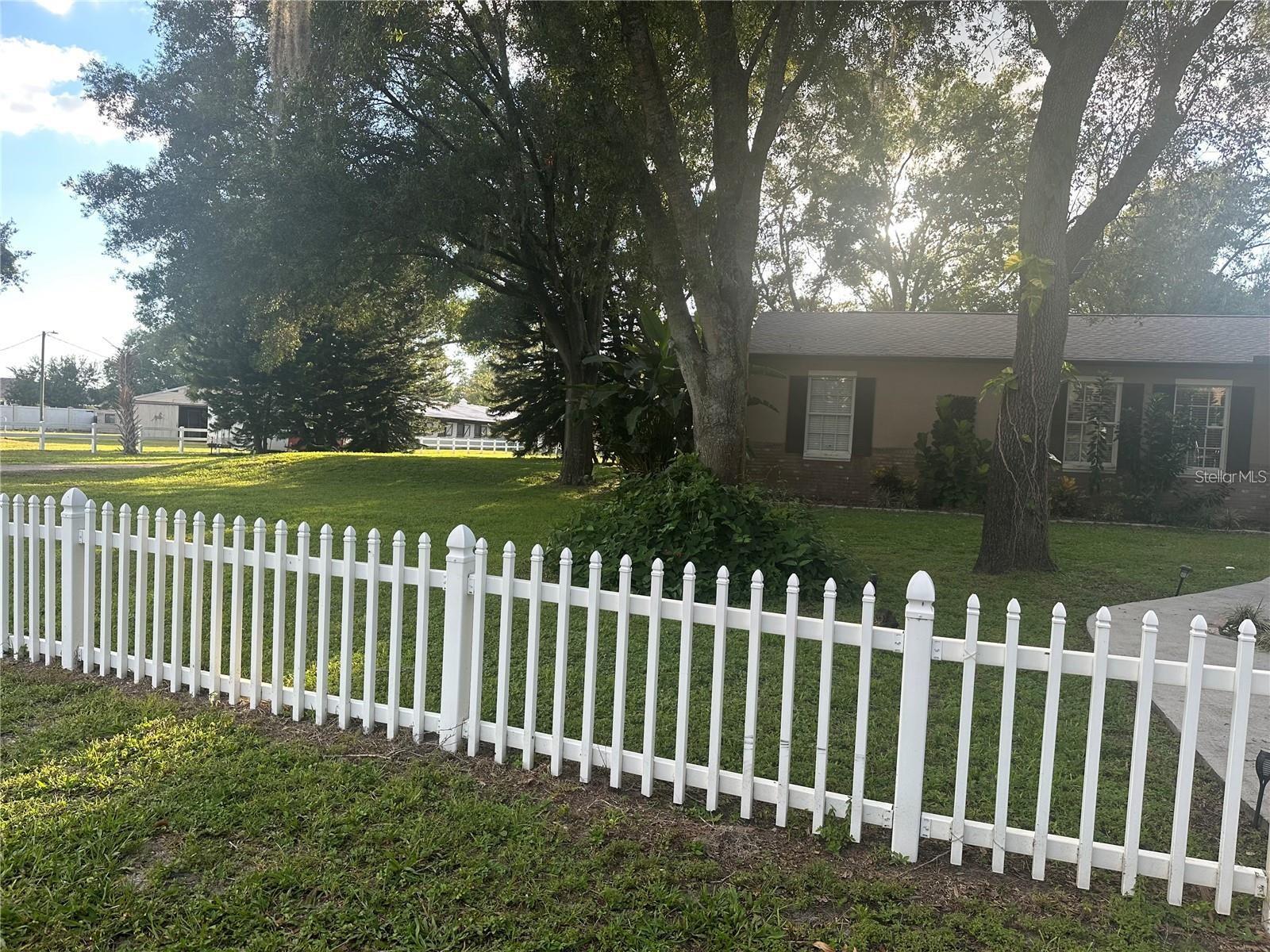 Image 2 of 9 For 10520 Henderson Road