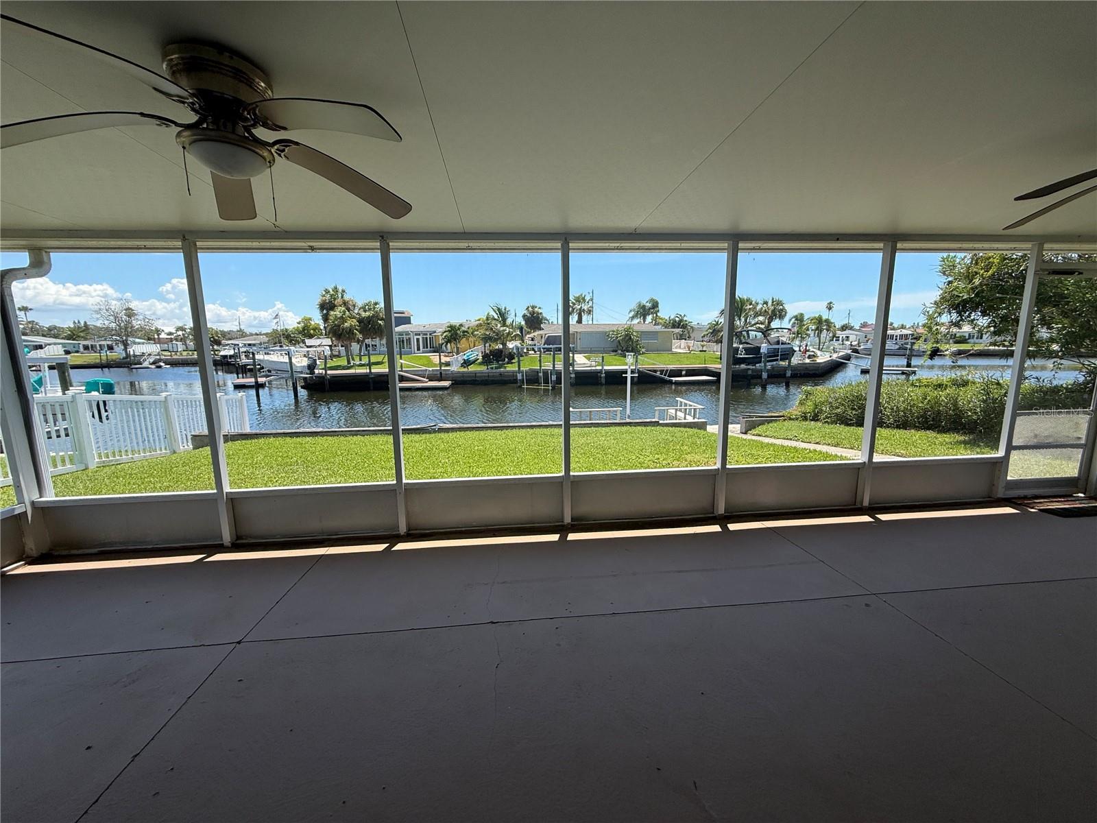 Image 7 of 32 For 4512 Floramar Terrace