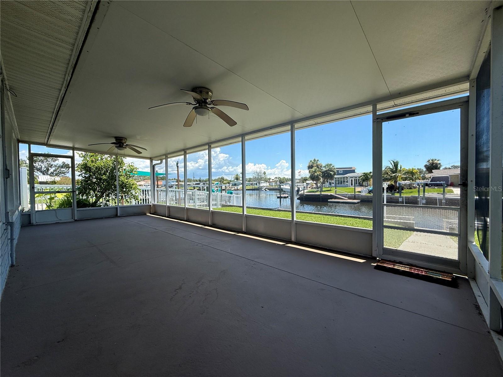 Image 9 of 32 For 4512 Floramar Terrace