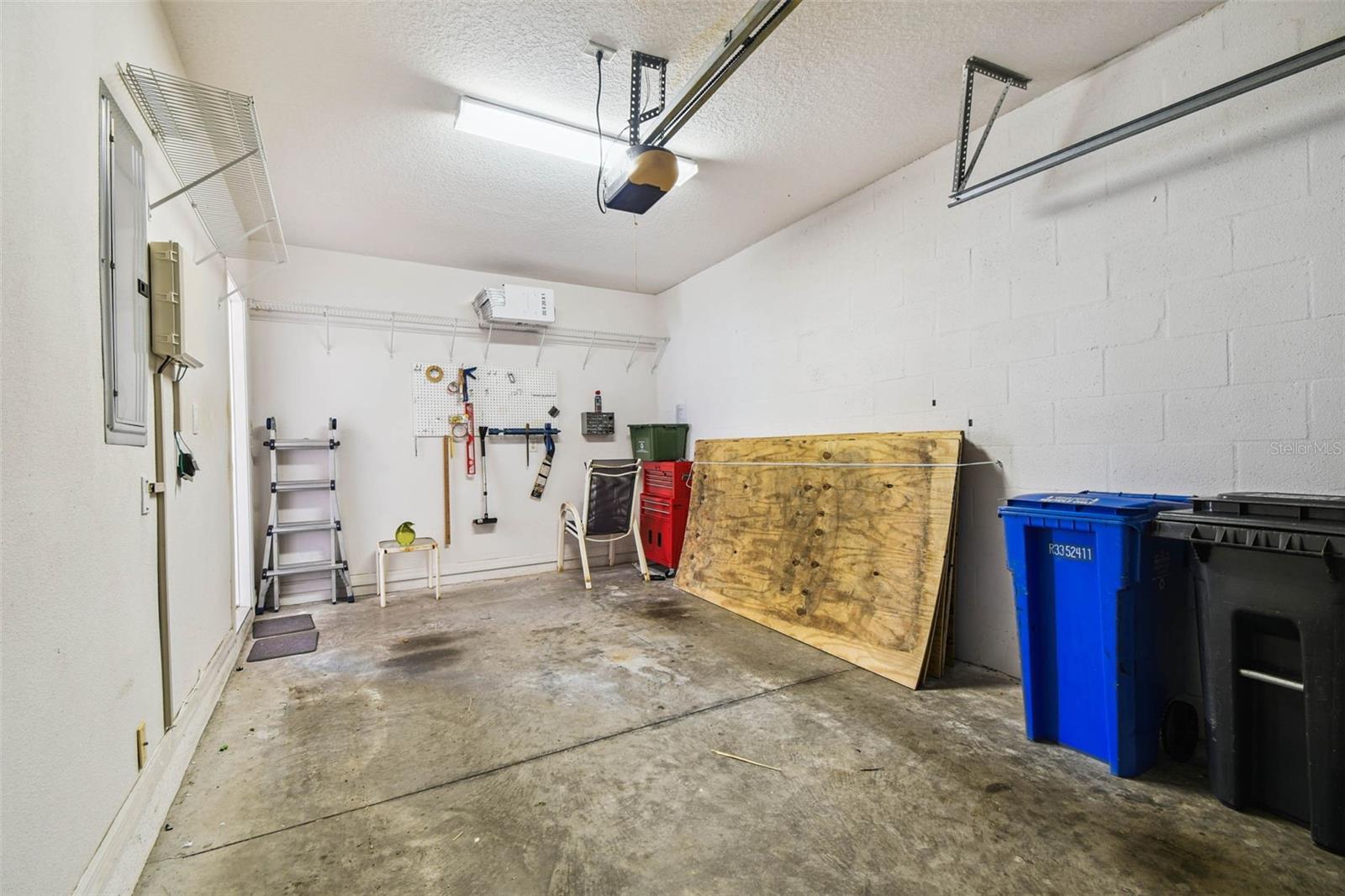 Image 16 of 39 For 9931 Carlsdale Drive
