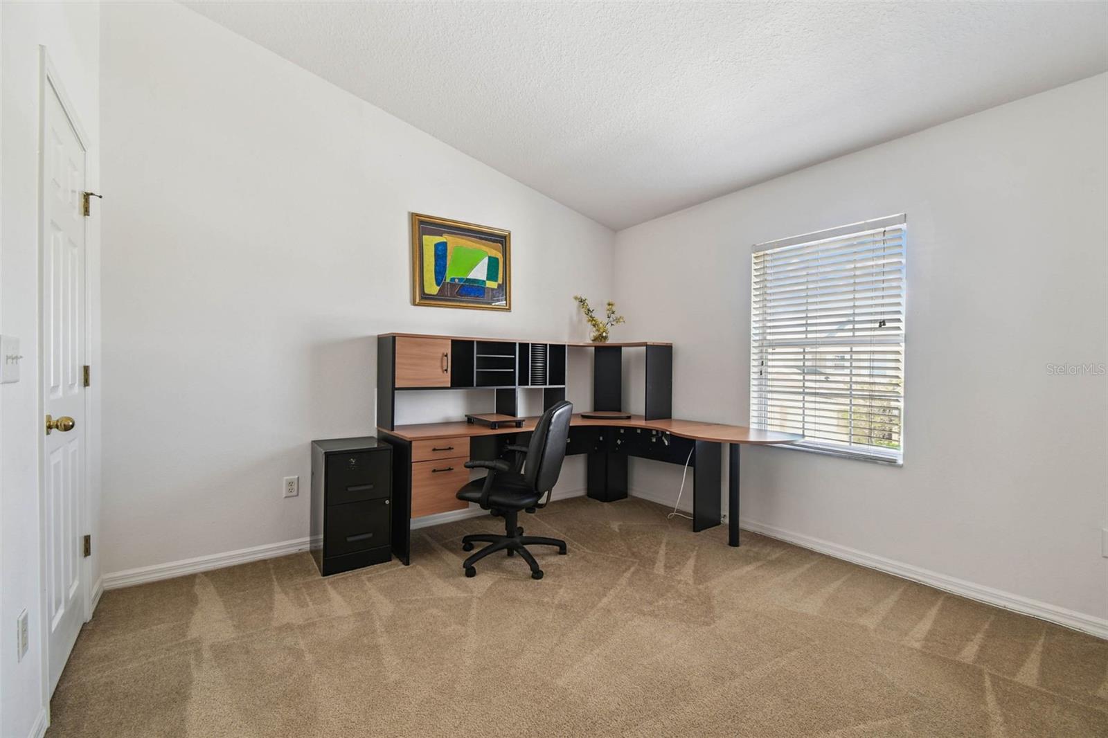 Image 19 of 39 For 9931 Carlsdale Drive