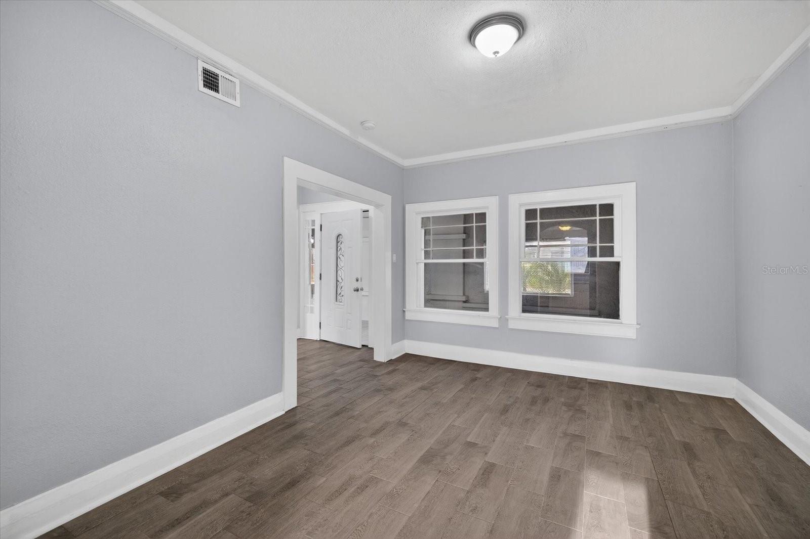 Image 16 of 61 For 2208 Boulevard