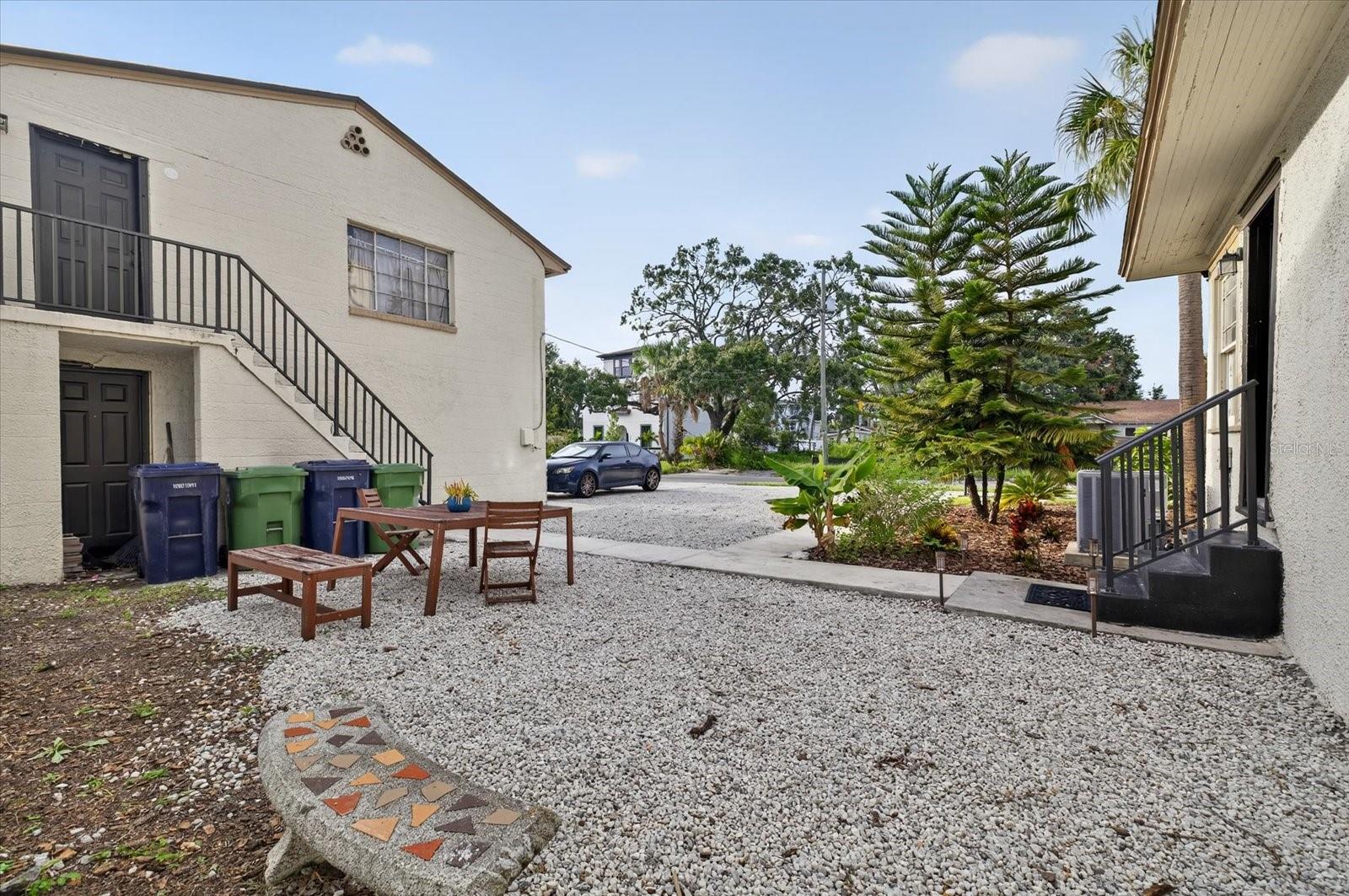 Image 35 of 61 For 2208 Boulevard