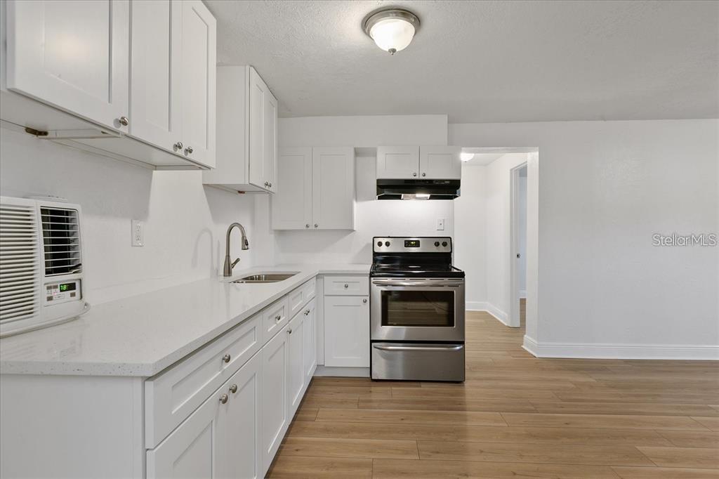 Image 36 of 61 For 2208 Boulevard