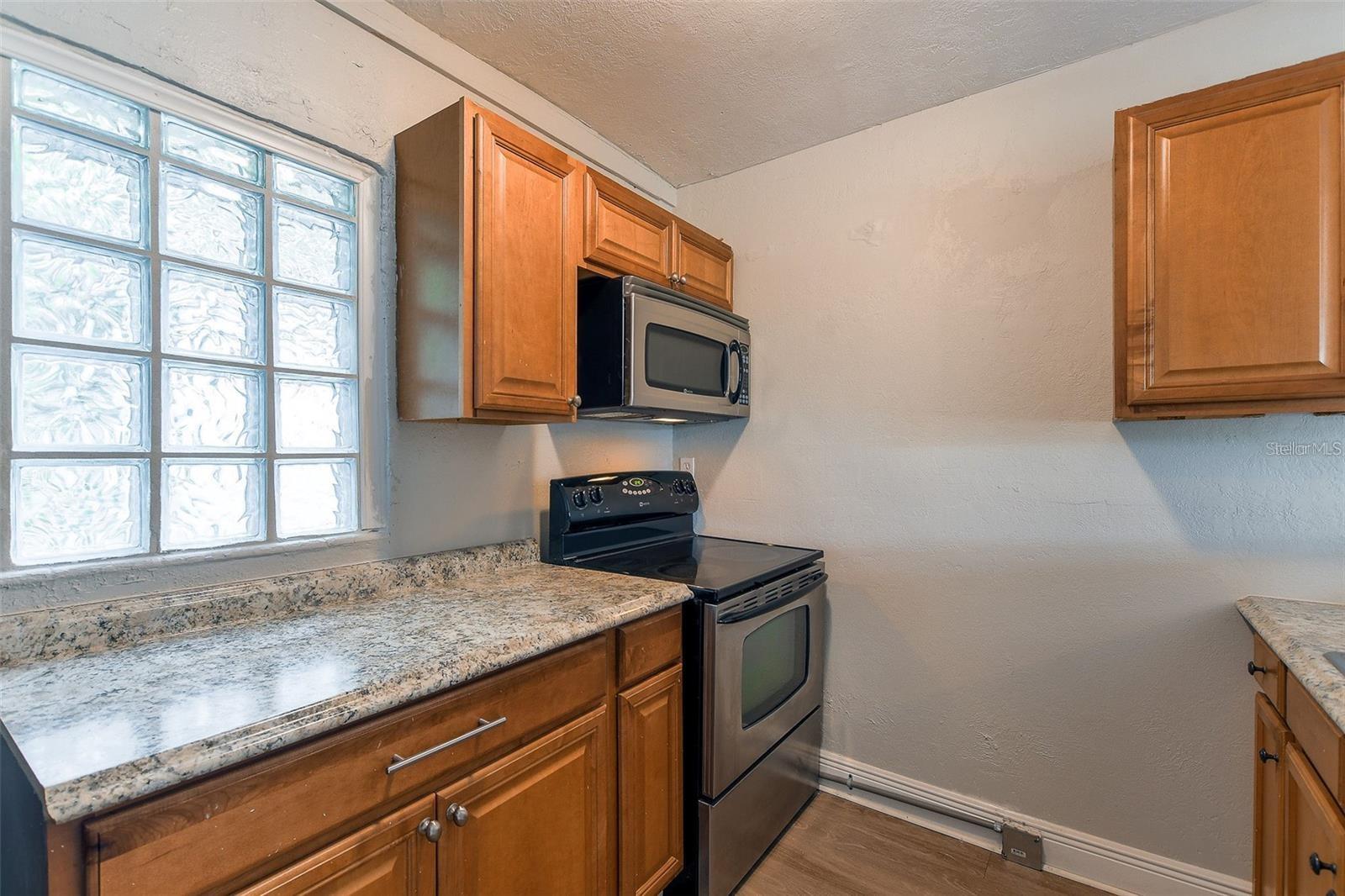 Image 52 of 61 For 2208 Boulevard