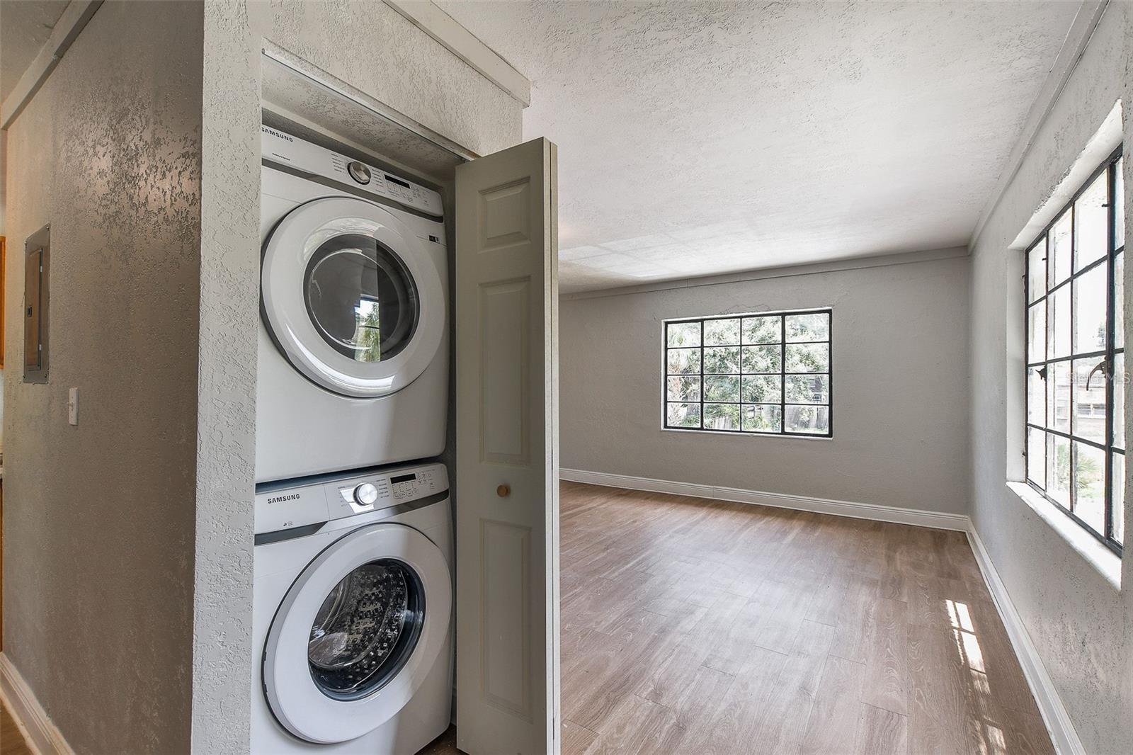 Image 53 of 61 For 2208 Boulevard