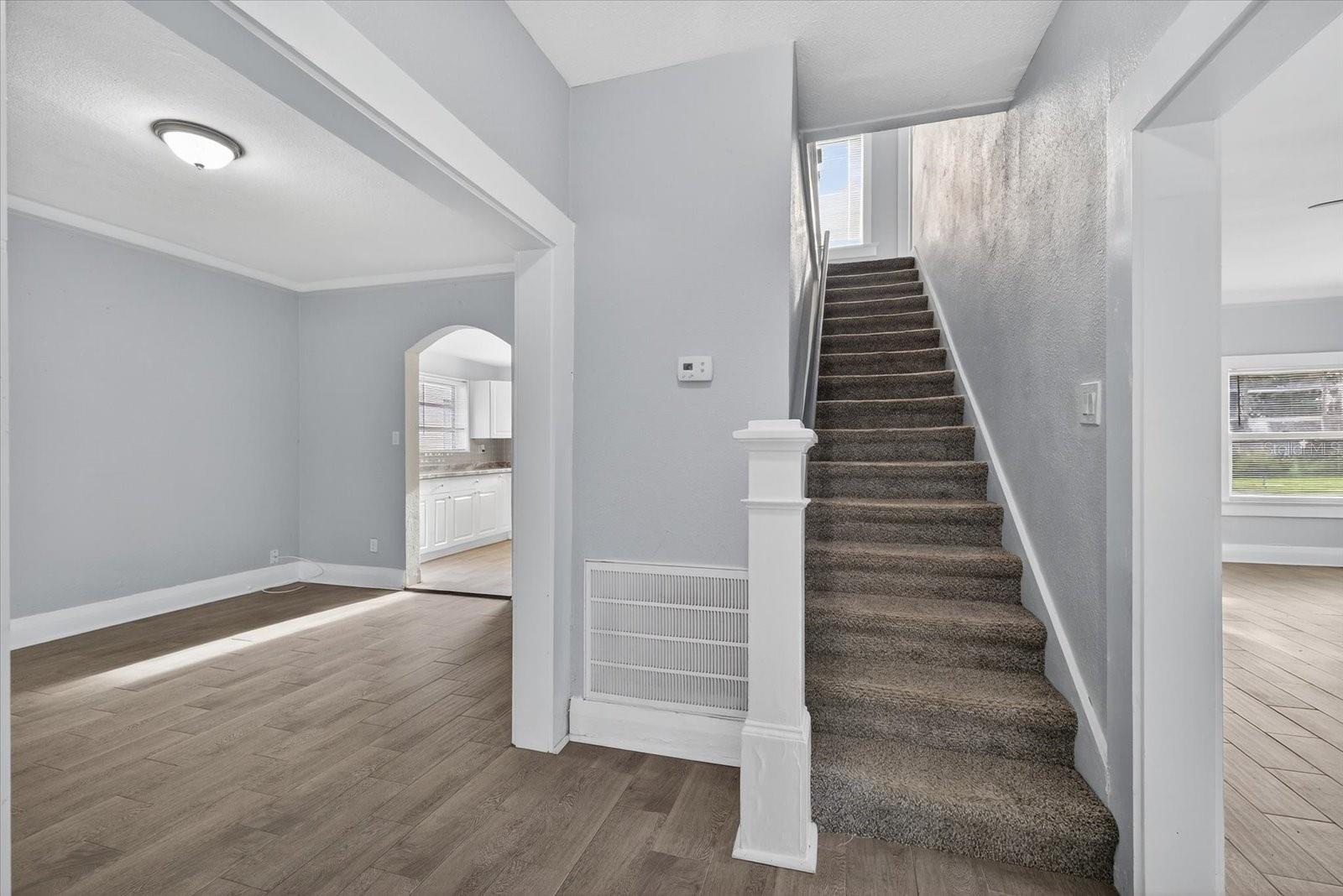 Image 9 of 61 For 2208 Boulevard