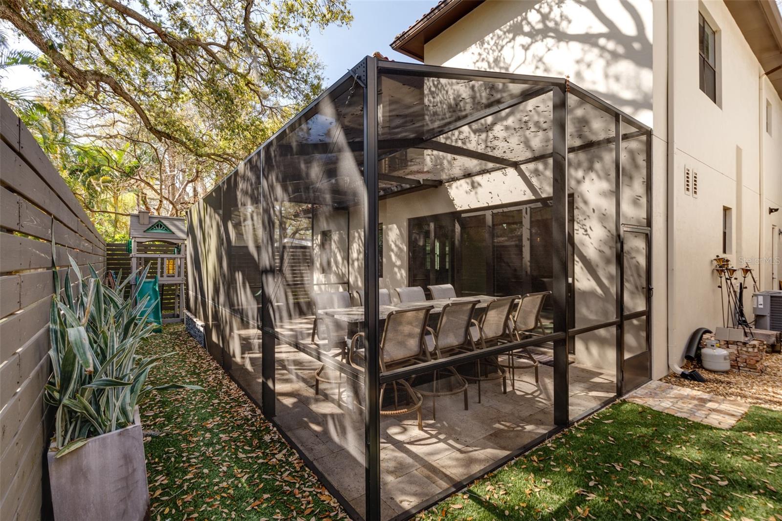 Image 18 of 37 For 3122 Oakellar Avenue