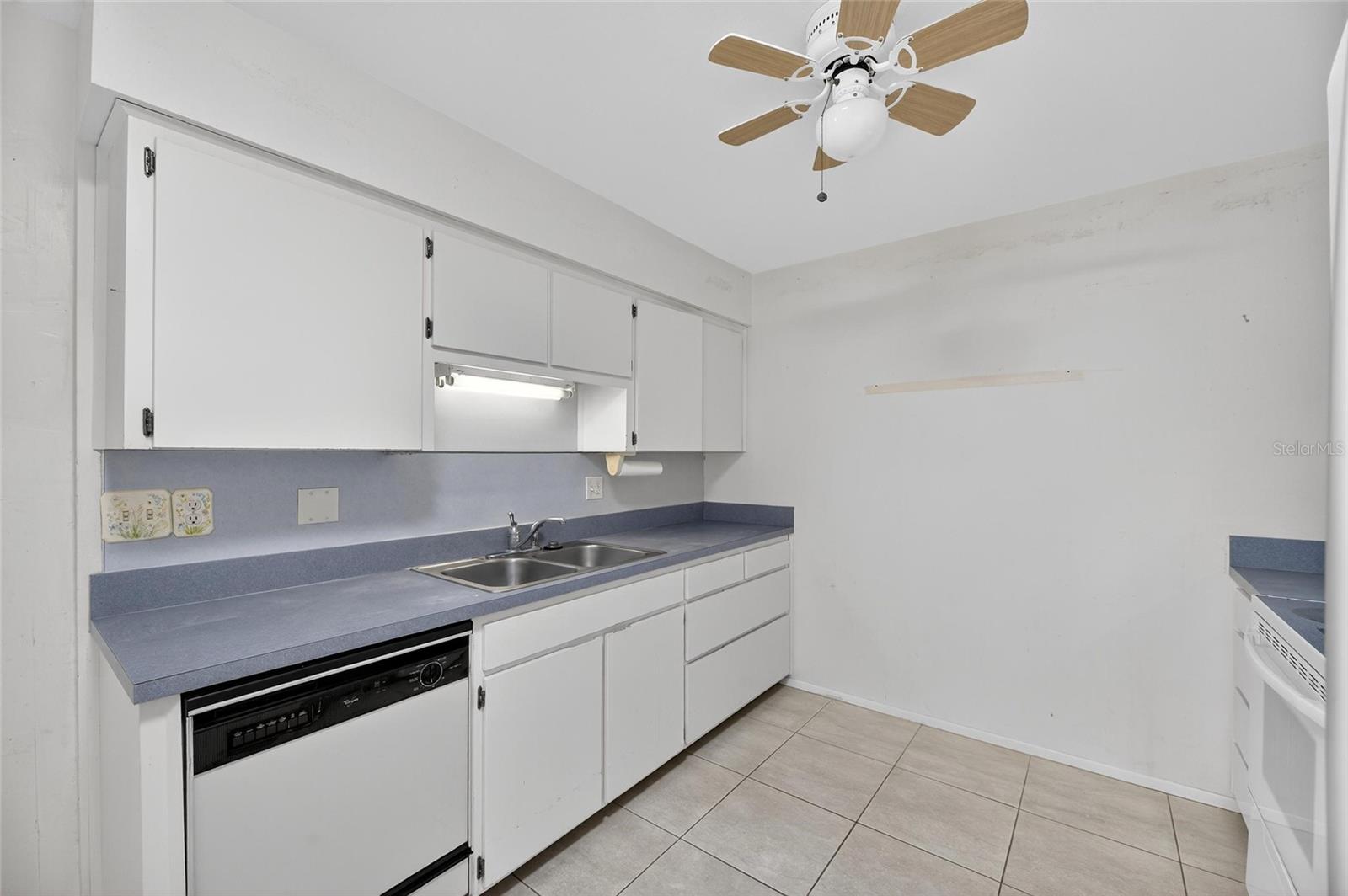 Image 7 of 62 For 202 Pebble Beach Boulevard 202