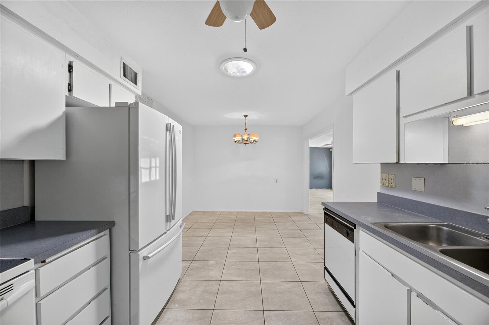 Image 9 of 62 For 202 Pebble Beach Boulevard 202