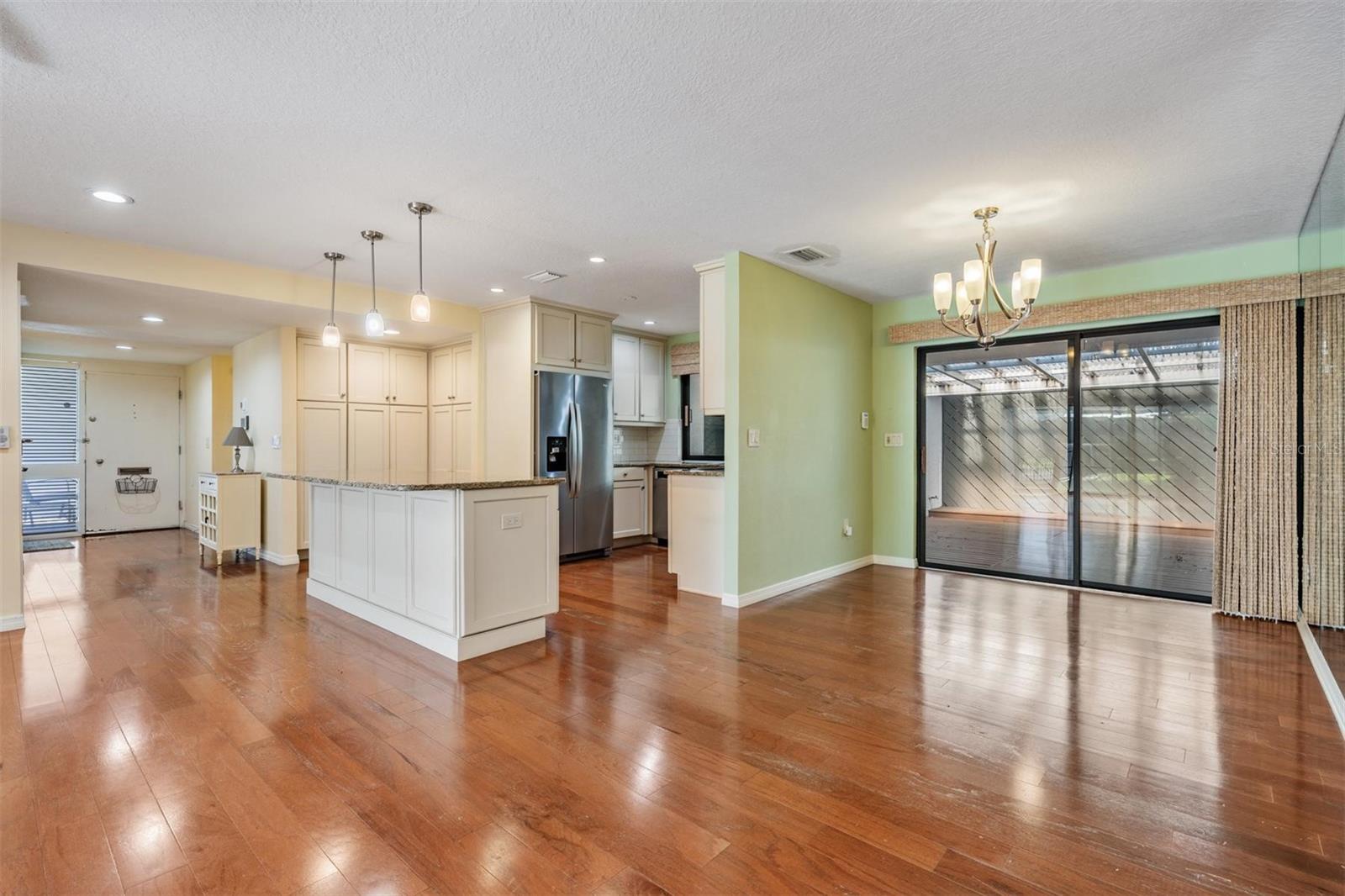 Image 6 of 37 For 14215 Cypress Circle