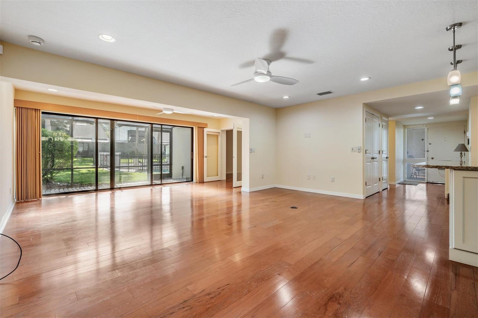 Image 7 of 37 For 14215 Cypress Circle